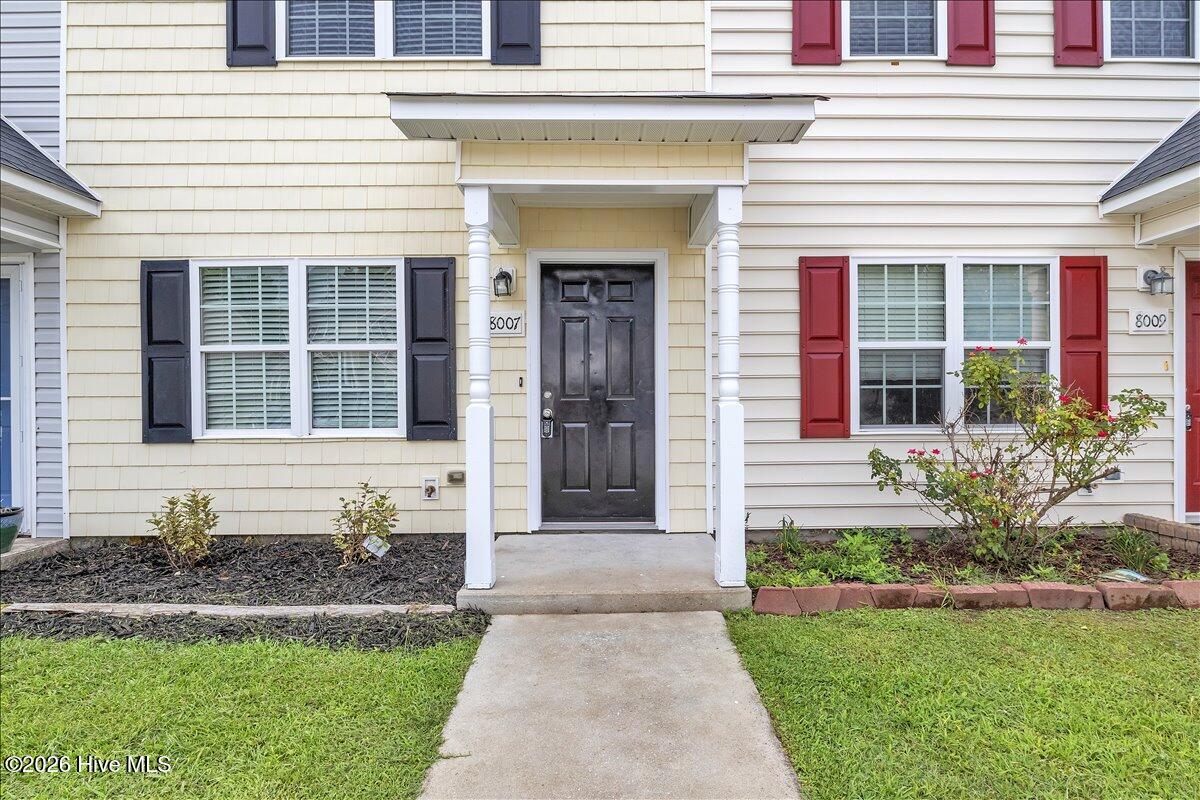 8007 Banister Loop Property Photo 3