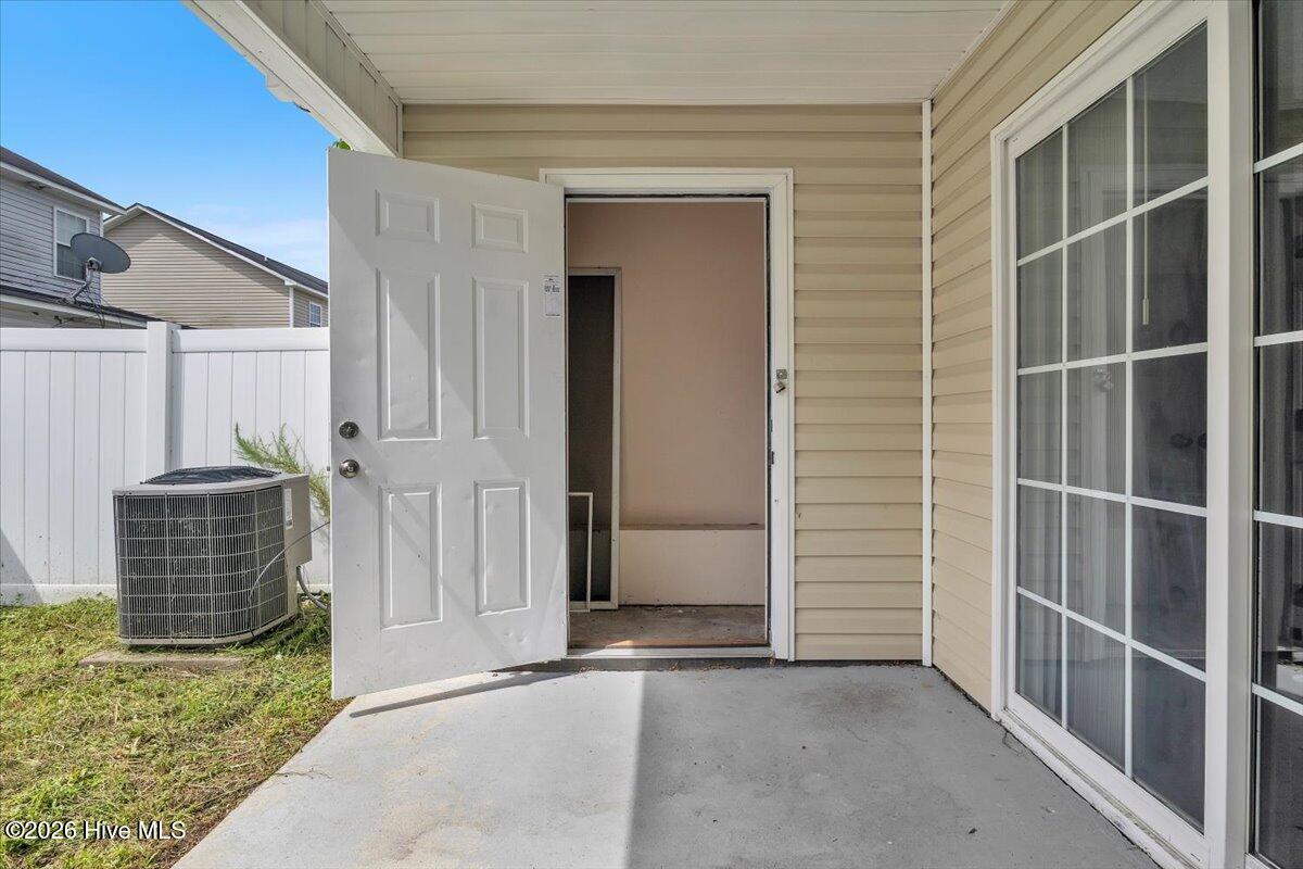 8007 Banister Loop Property Photo 25