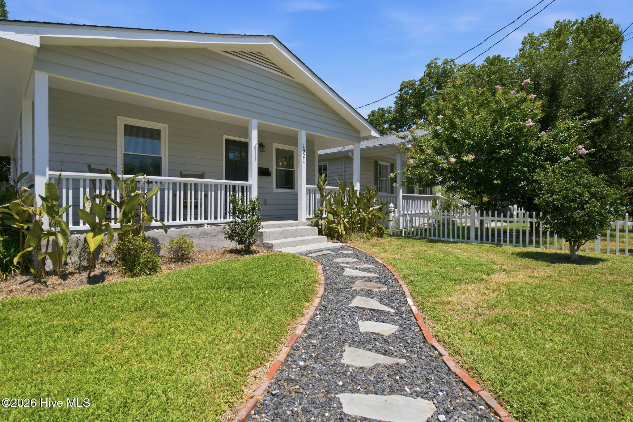 1921 Hudson Drive Property Photo 3