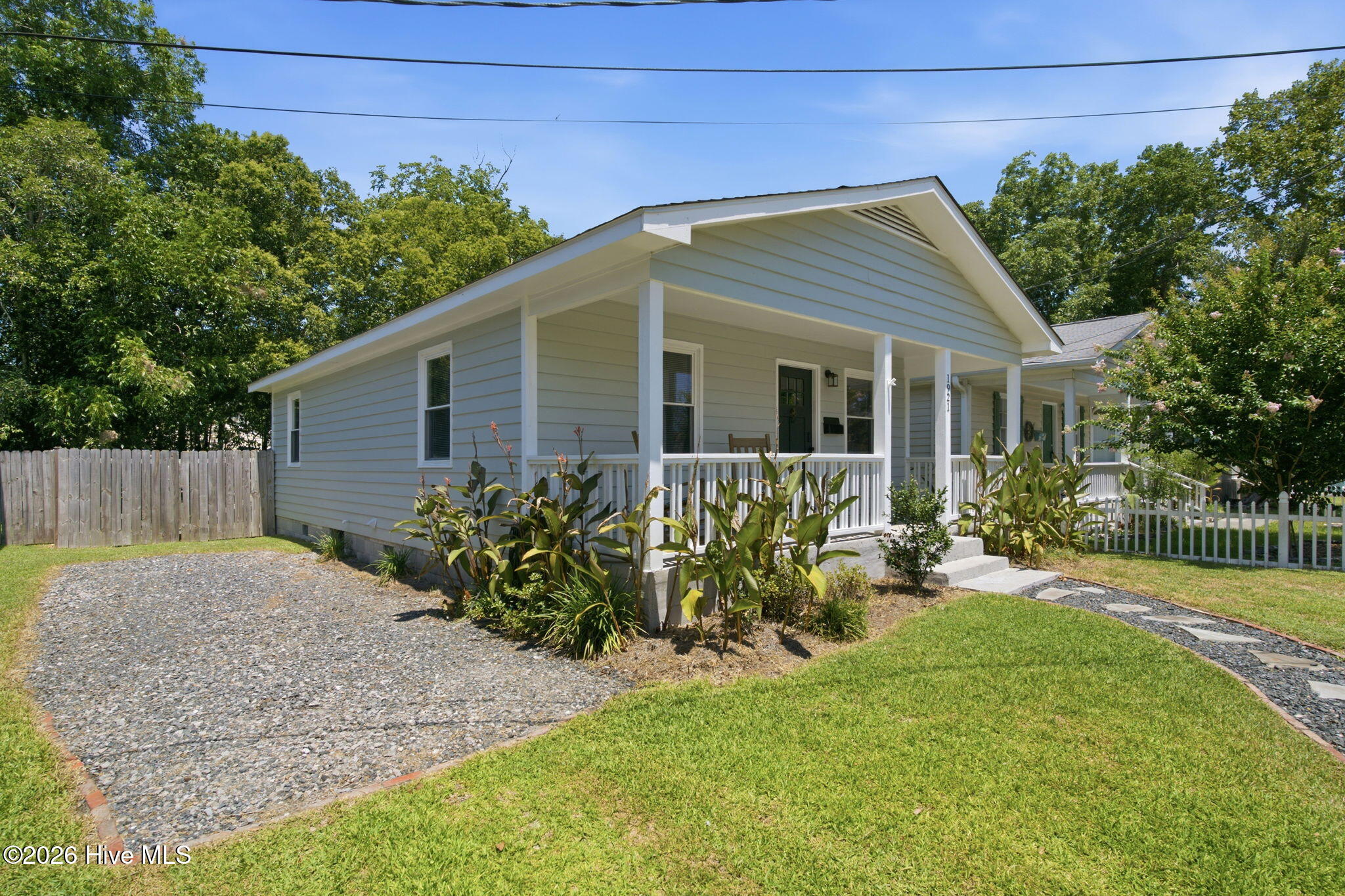 1921 Hudson Drive Property Photo 4