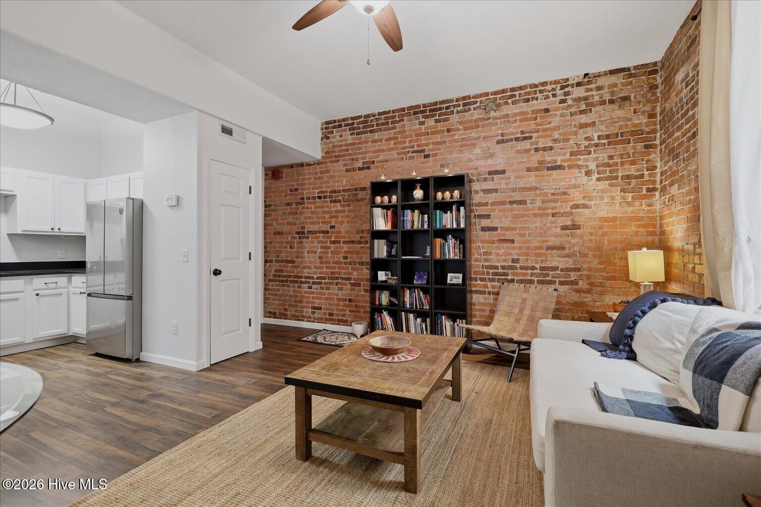 304 N Front Street Apt G Property Photo 14