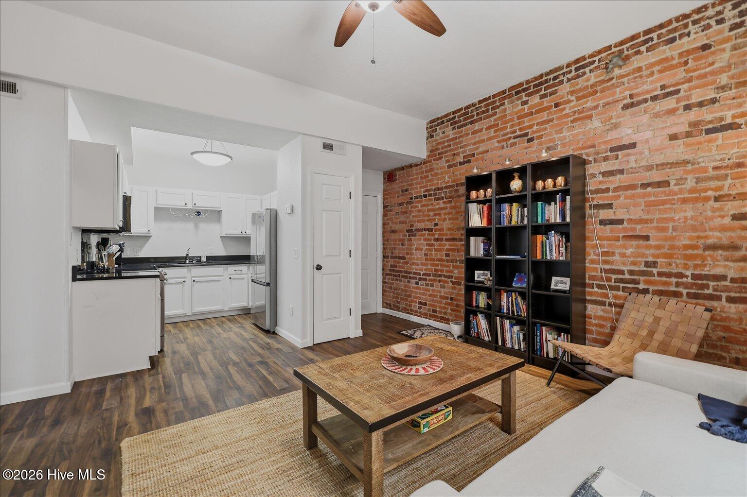 304 N Front Street Apt G Property Photo 15