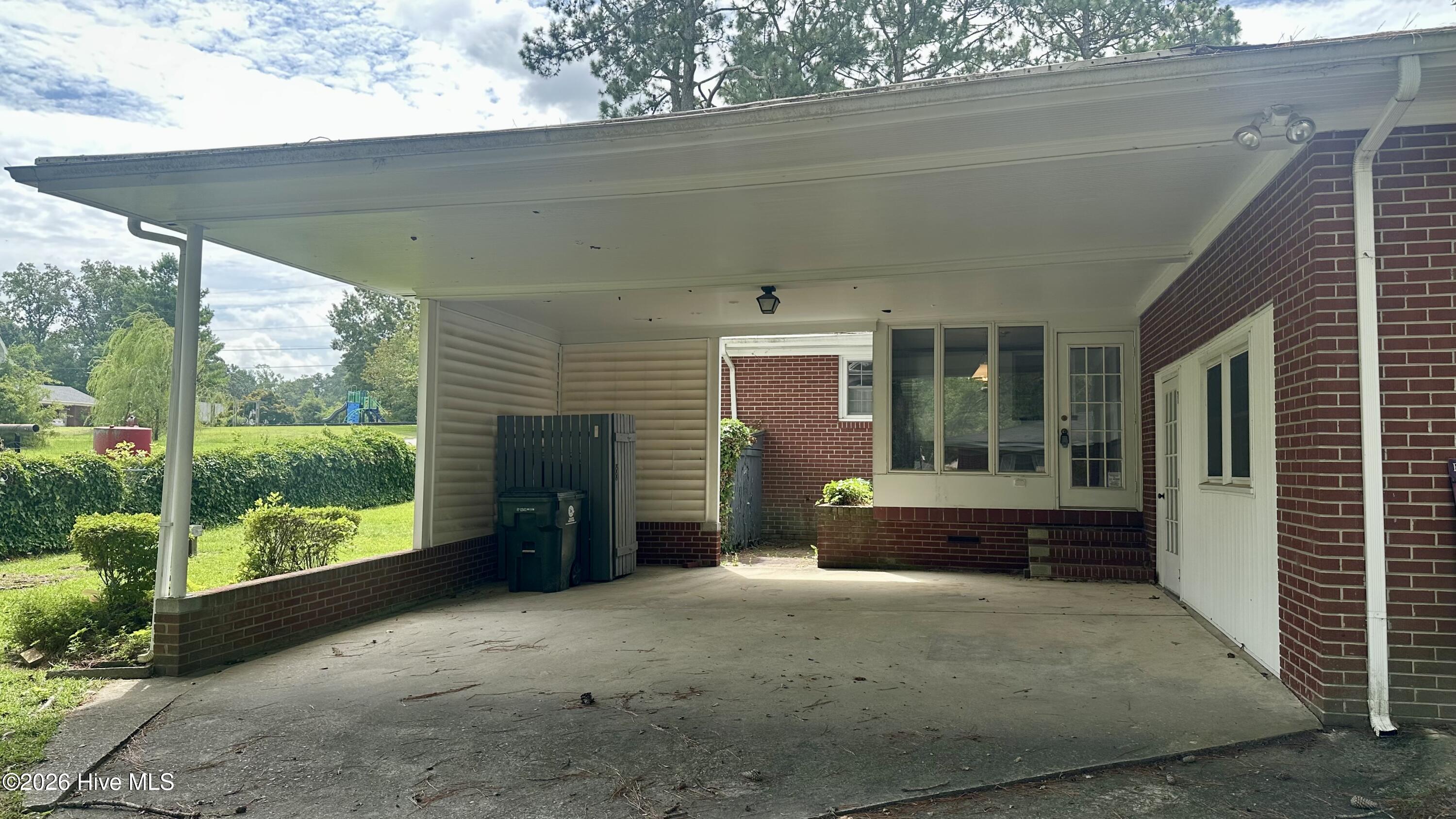 101 E Vance Street Property Photo 7