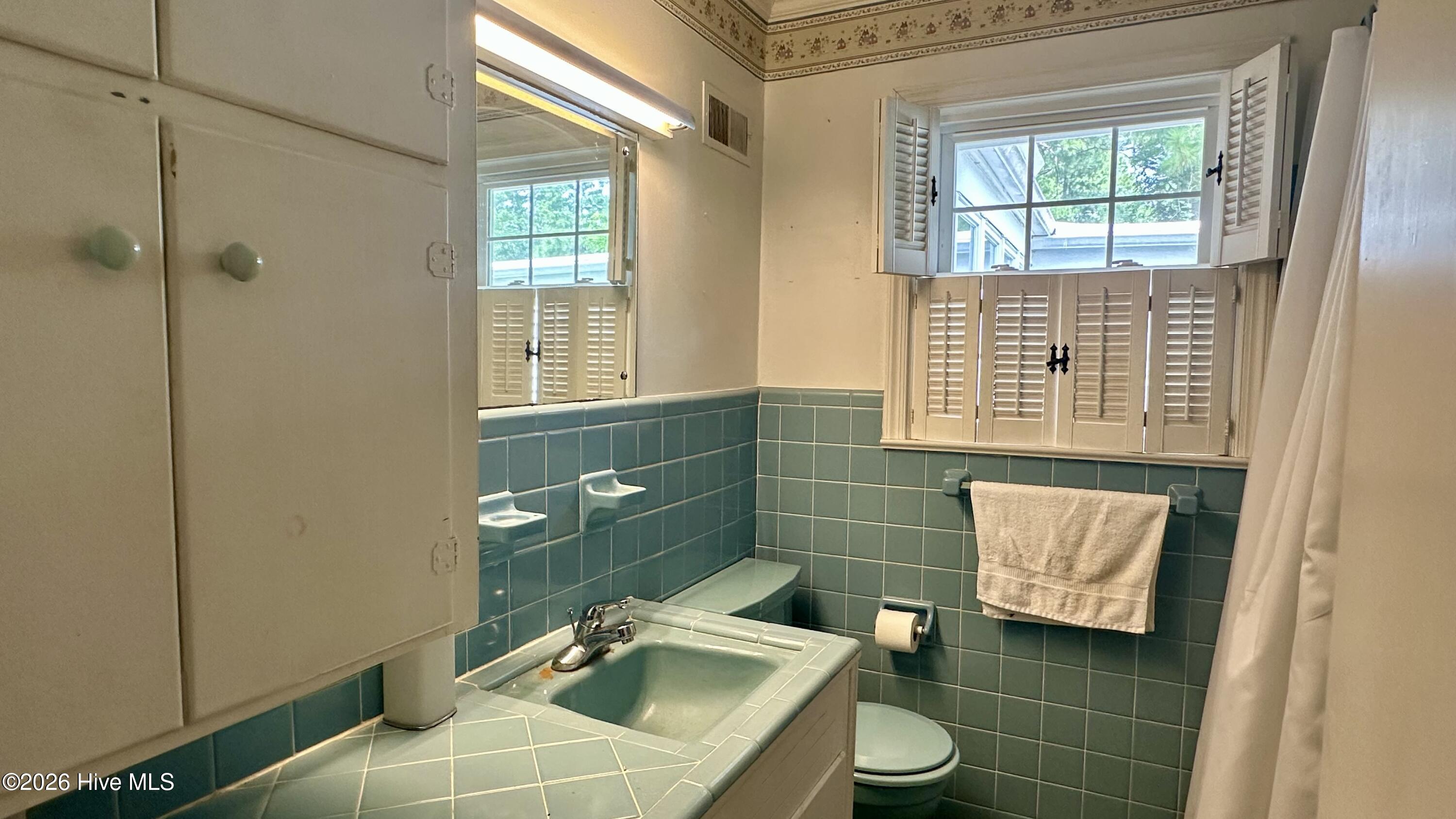101 E Vance Street Property Photo 42