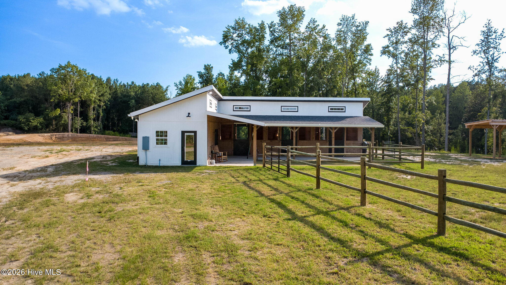 820 Saint Pauls Drive Property Photo 3