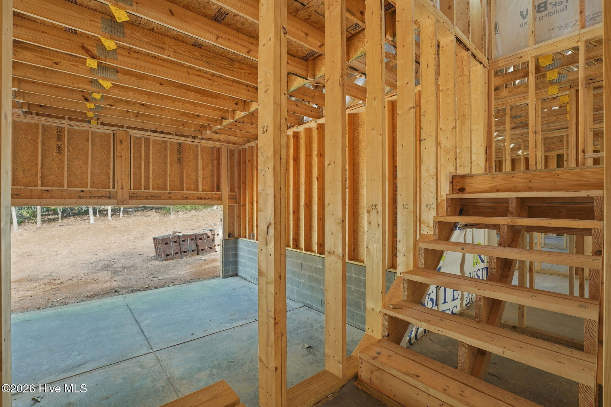 125 Hidden Pines Way Property Photo 5