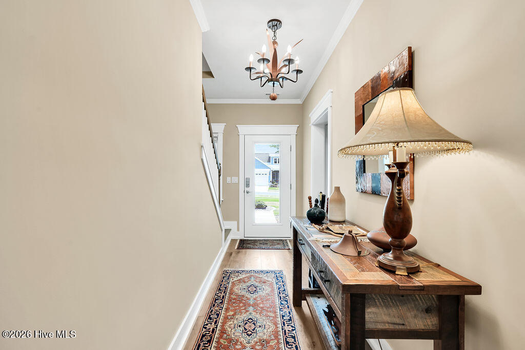 458 Raven Glen Drive Property Photo 4