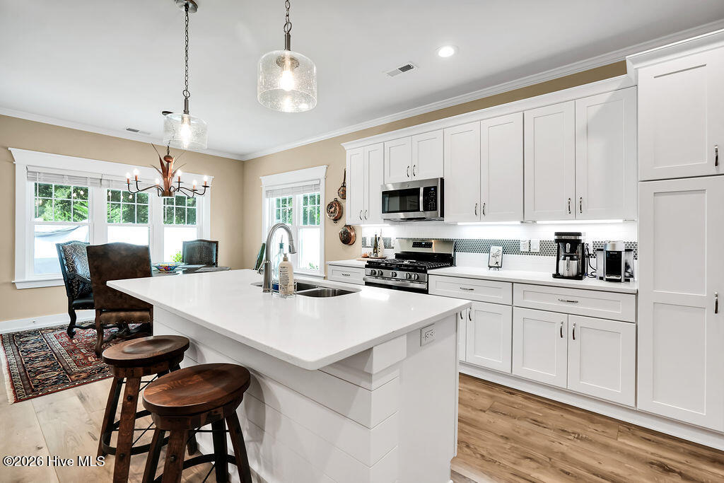 458 Raven Glen Drive Property Photo 10
