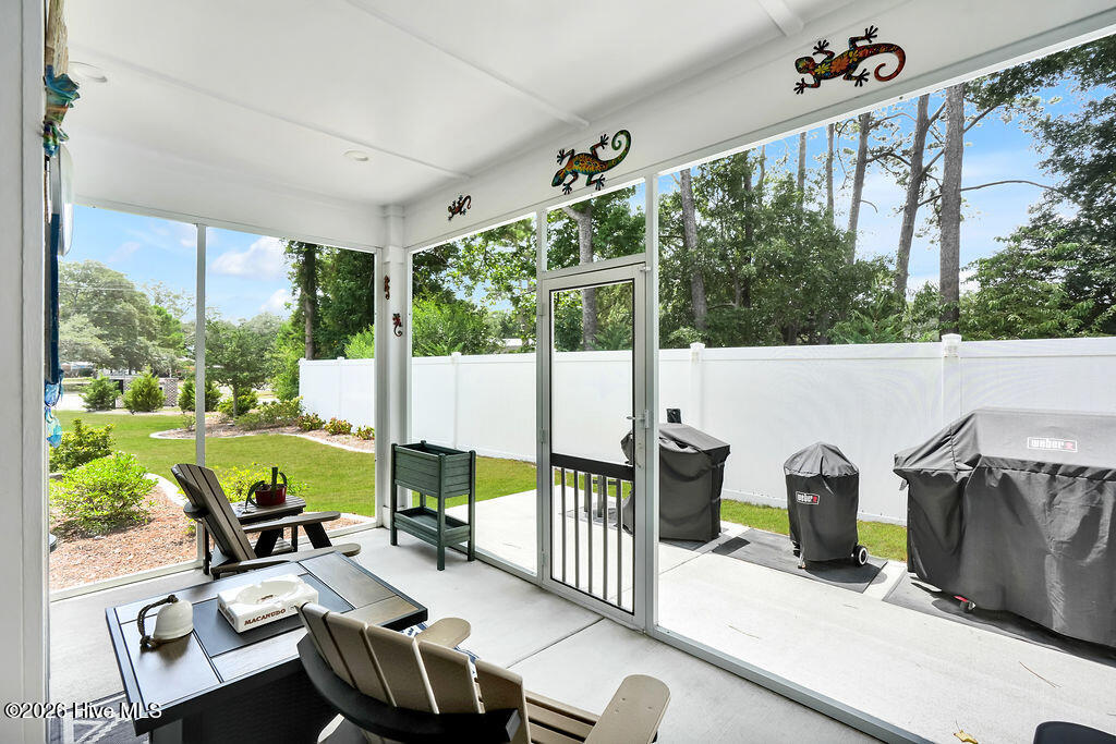 458 Raven Glen Drive Property Photo 29