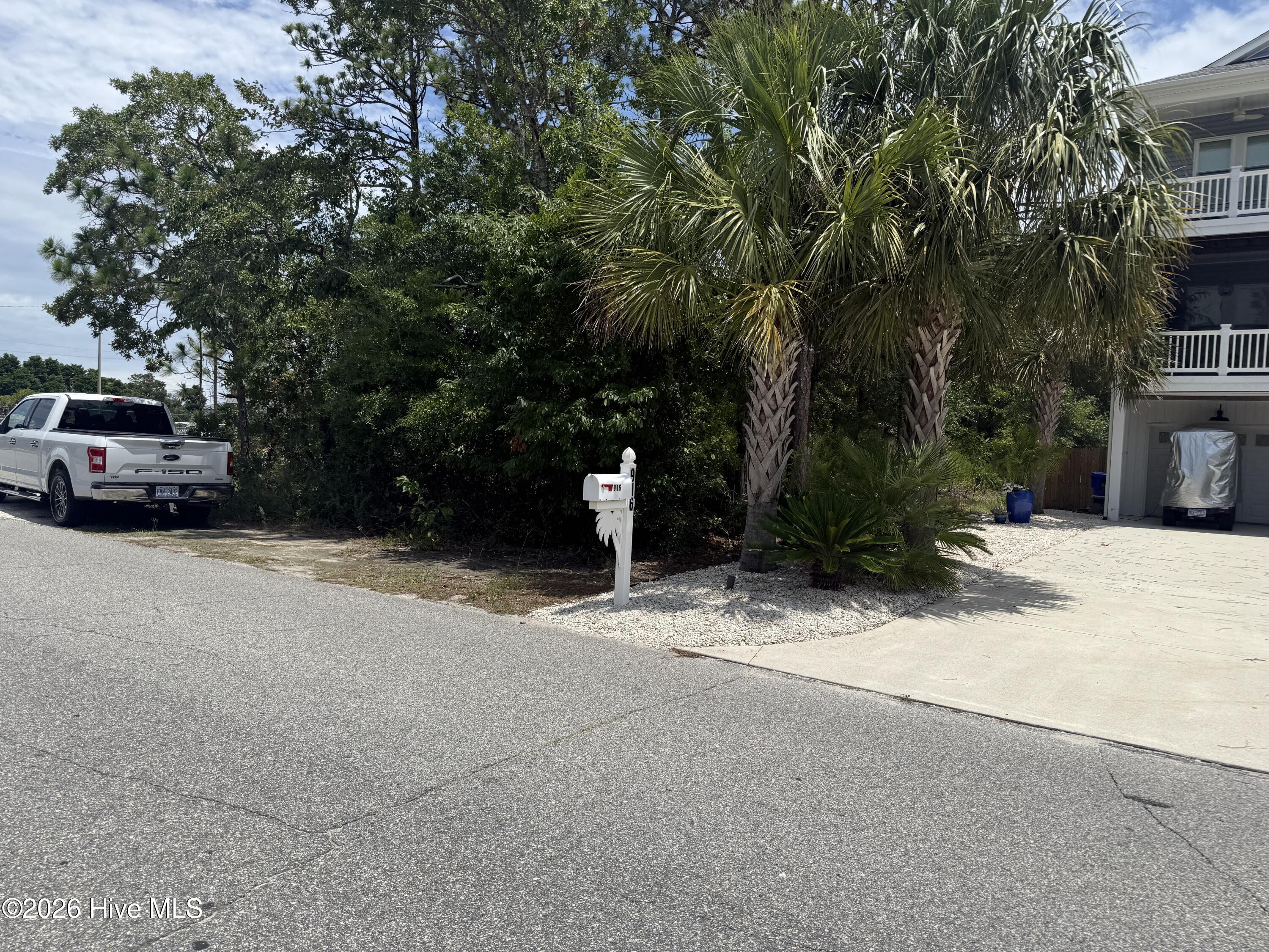 918 Old Dow Road Property Photo 1