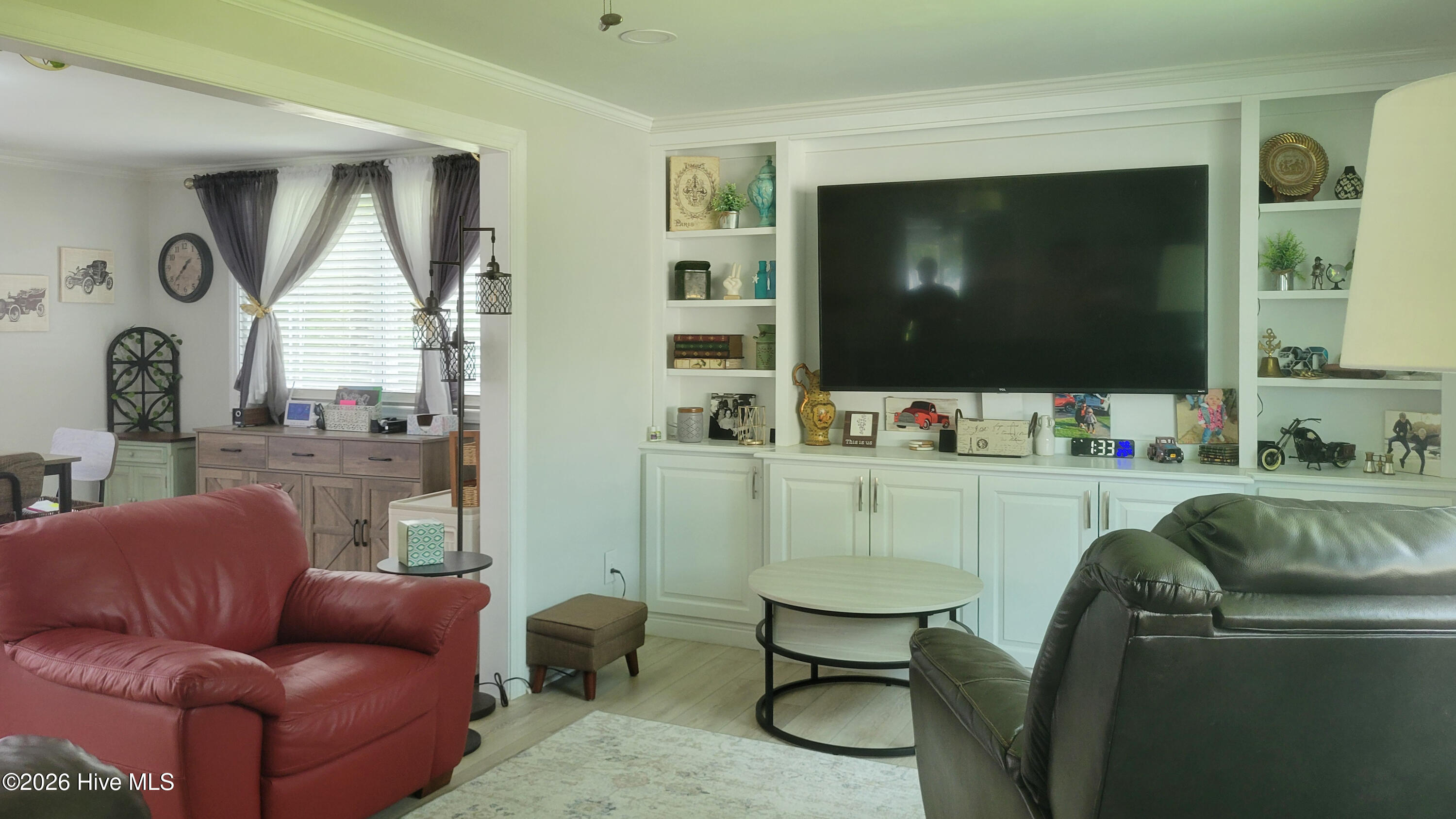 174 S River Drive Property Photo 6