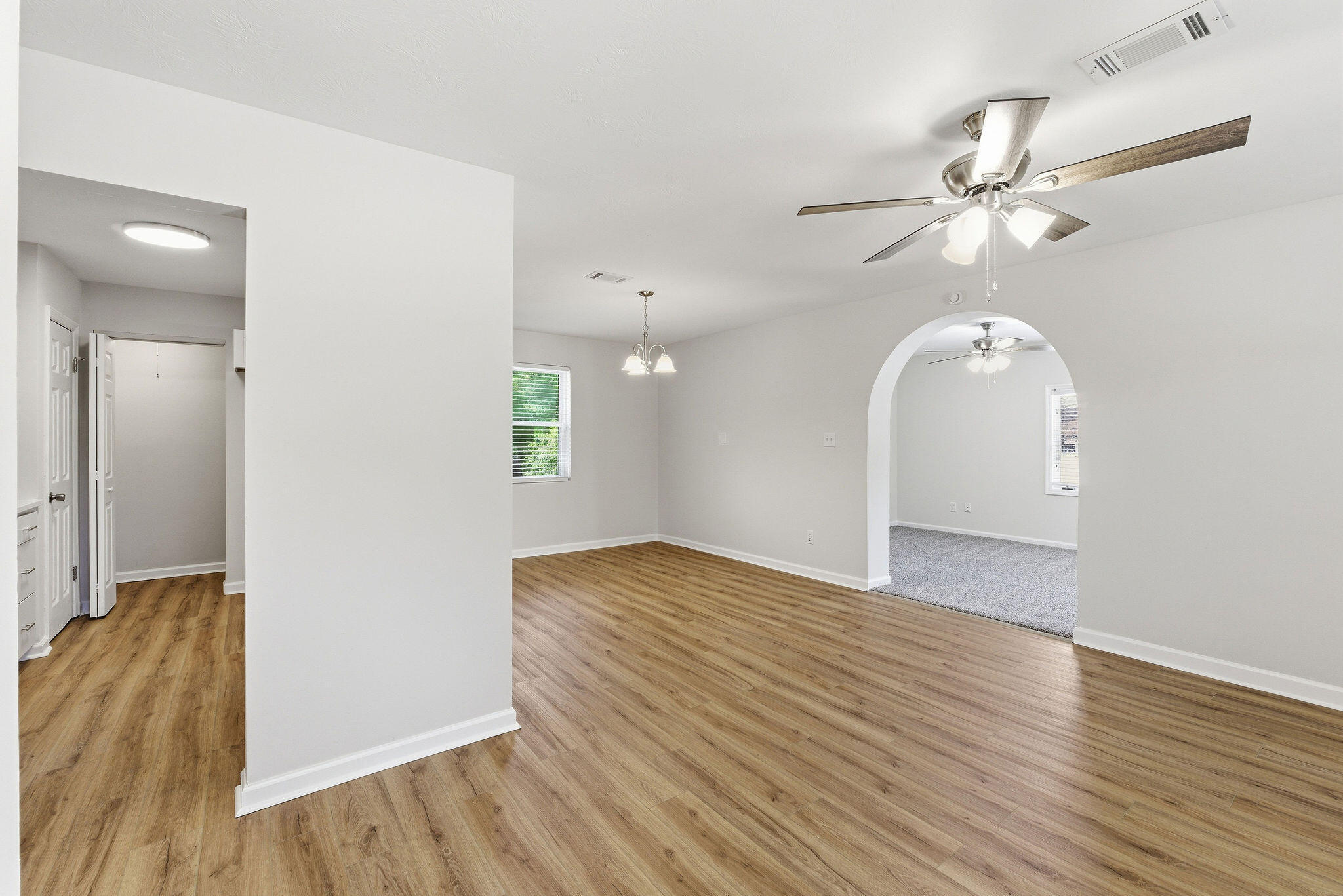 3624 Zurich Road Property Photo 4
