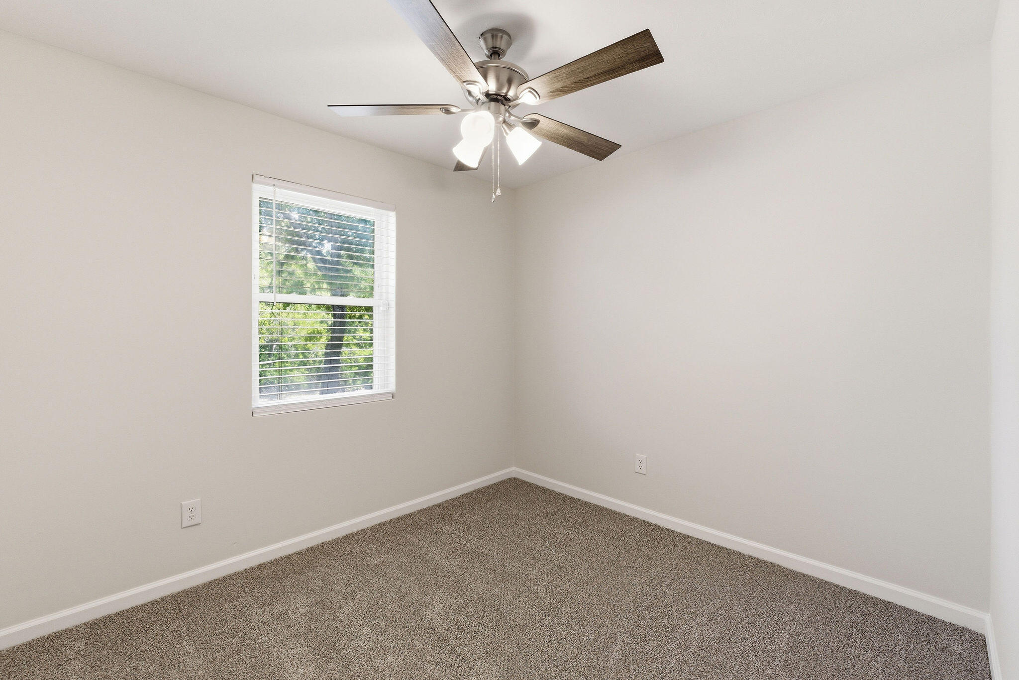 3624 Zurich Road Property Photo 20