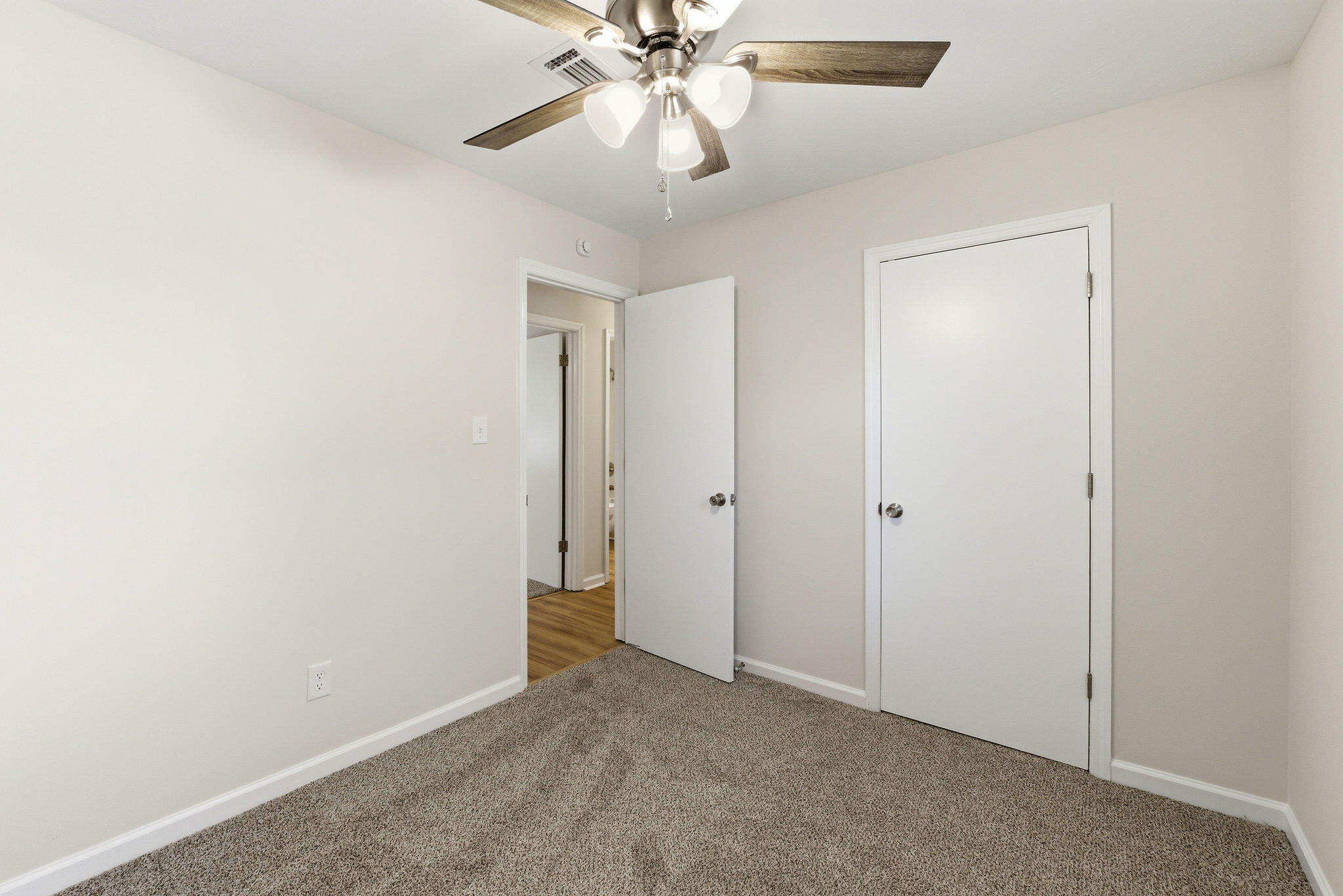 3624 Zurich Road Property Photo 21