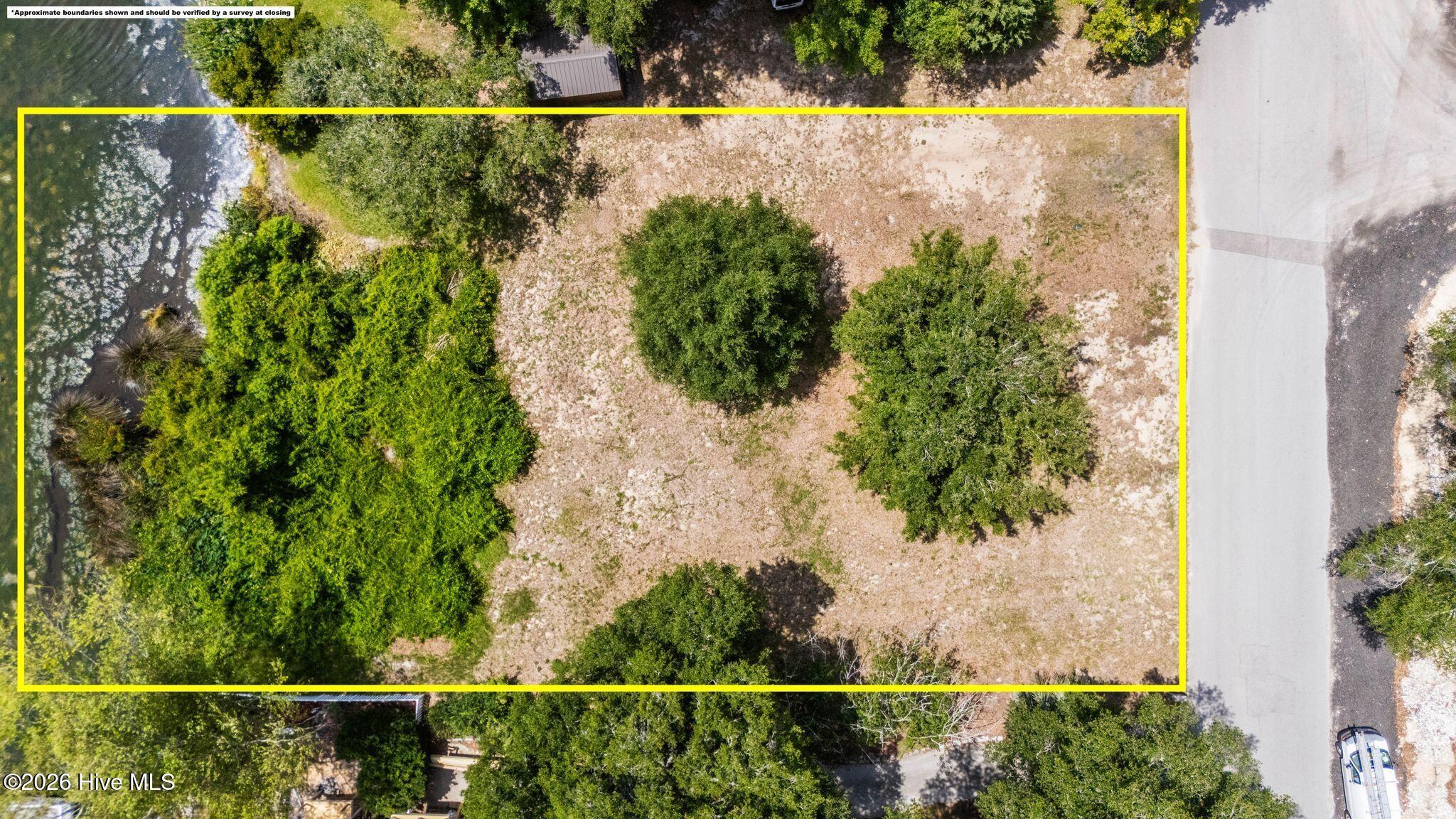621 Lakeshore Drive Property Photo 4