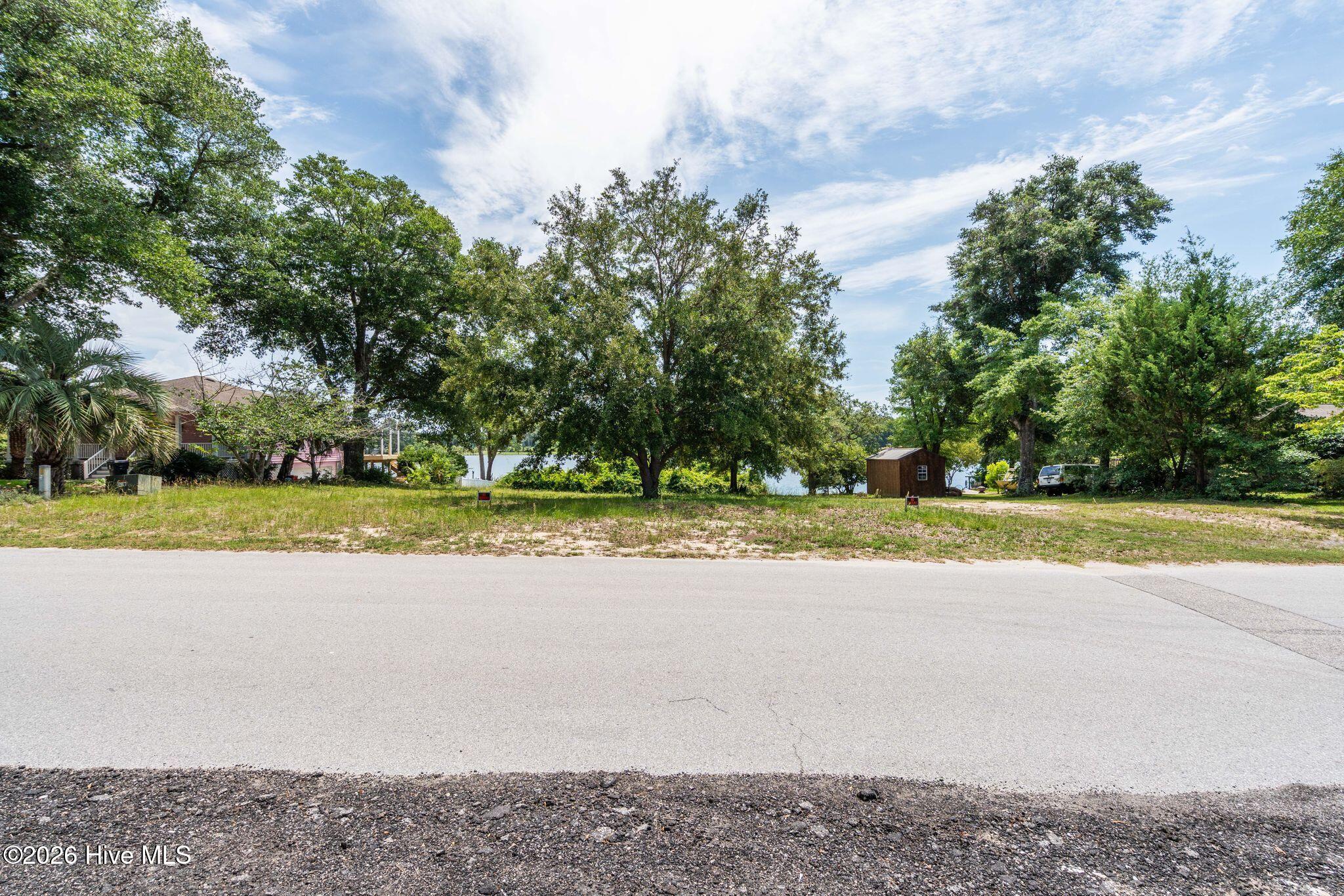 621 Lakeshore Drive Property Photo 14