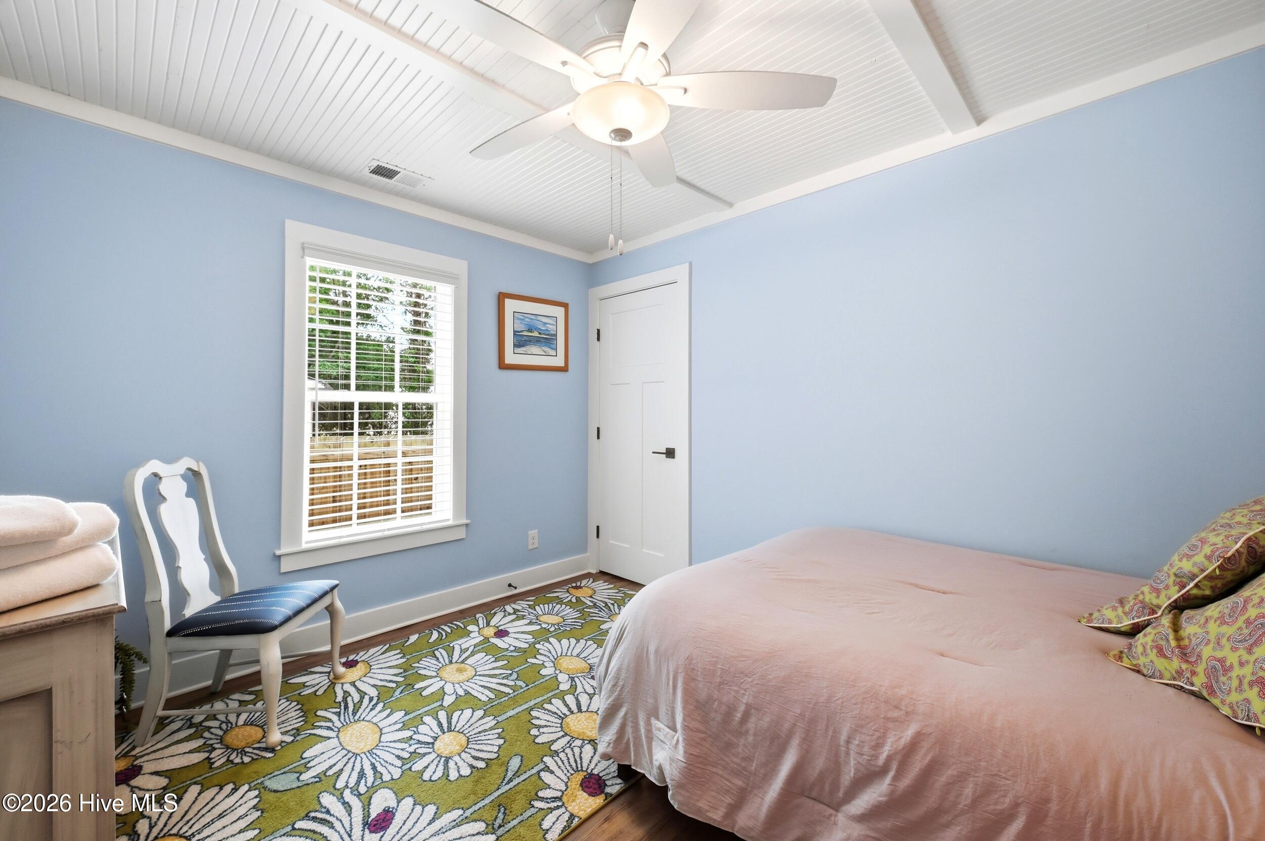 609 Clarendon Avenue Property Photo 19