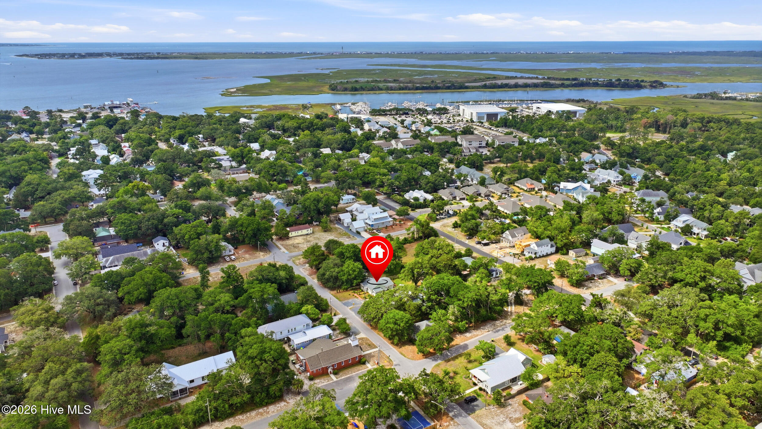 609 Clarendon Avenue Property Photo 41