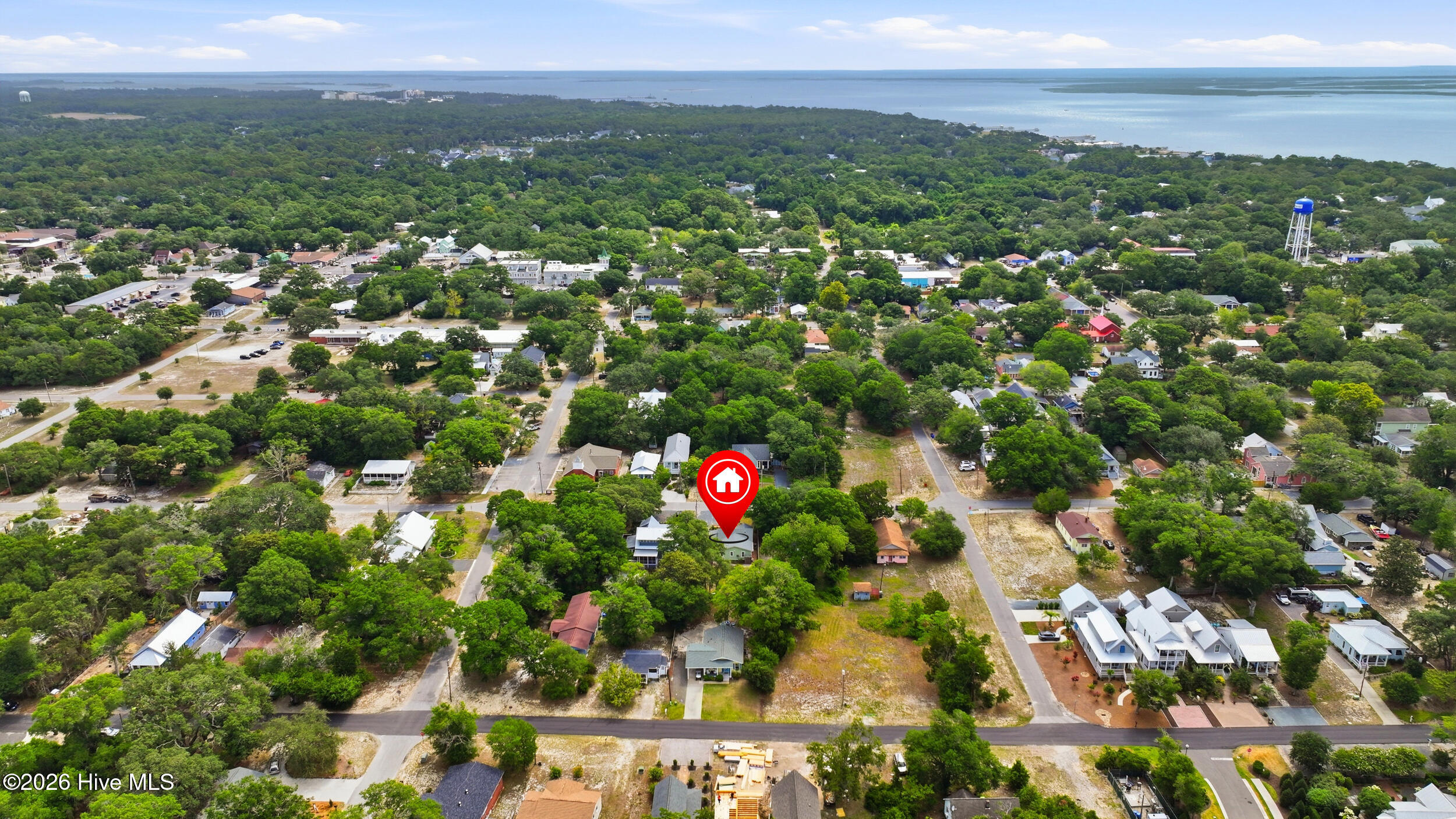 609 Clarendon Avenue Property Photo 43