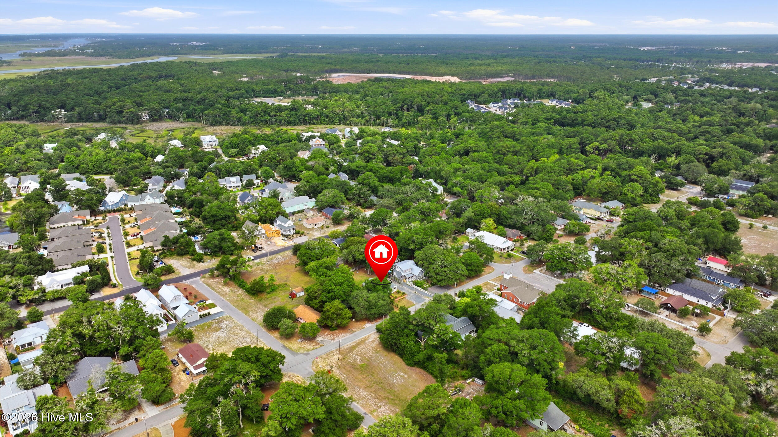609 Clarendon Avenue Property Photo 45