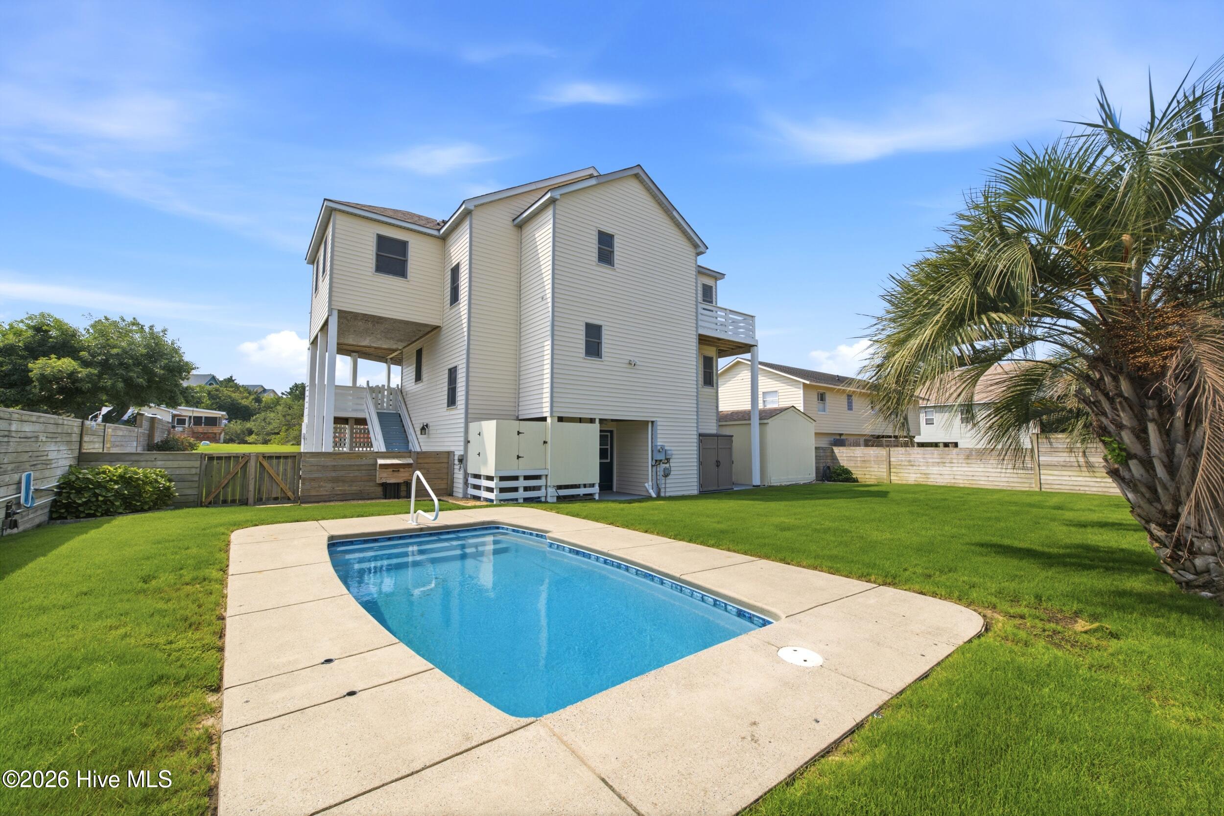 412 W Barracuda Drive