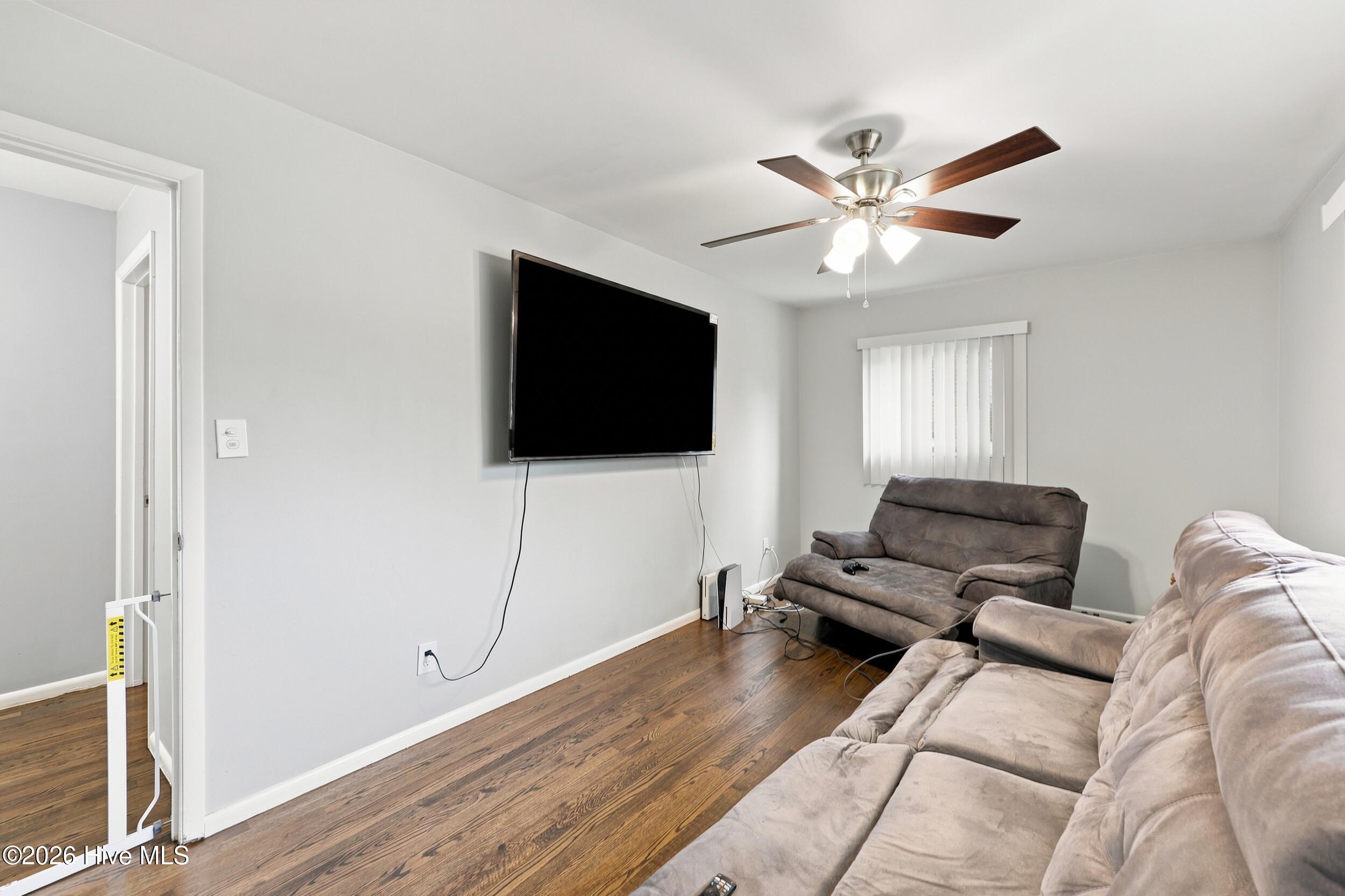 1700 Crescent Drive Property Photo 33