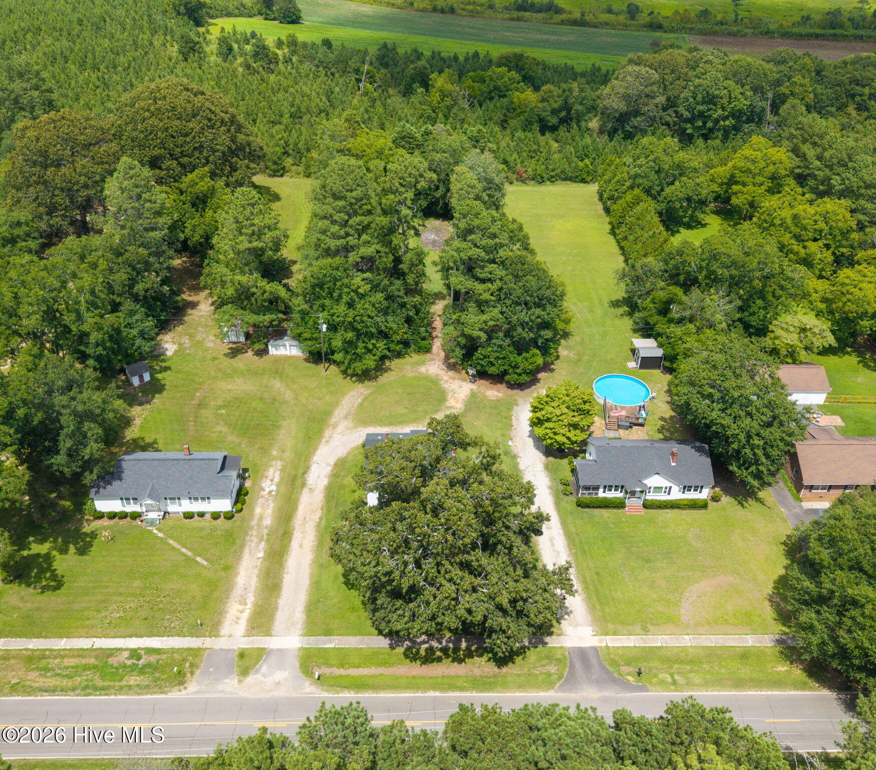 420 E Wise Street Property Photo 4
