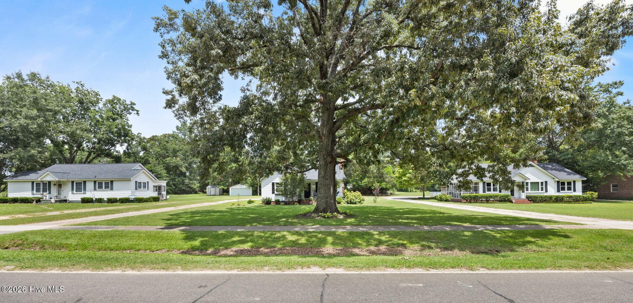 420 E Wise Street Property Photo 5