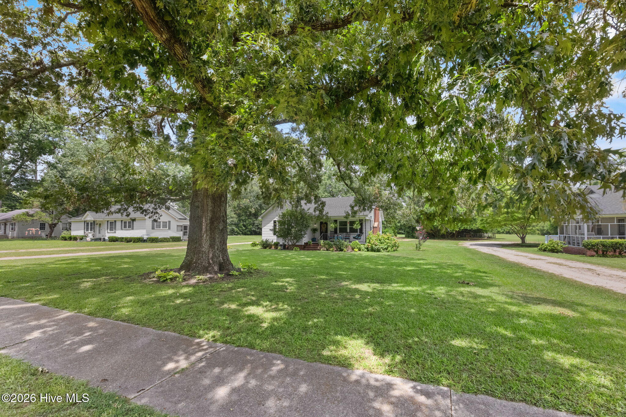 420 E Wise Street Property Photo 9