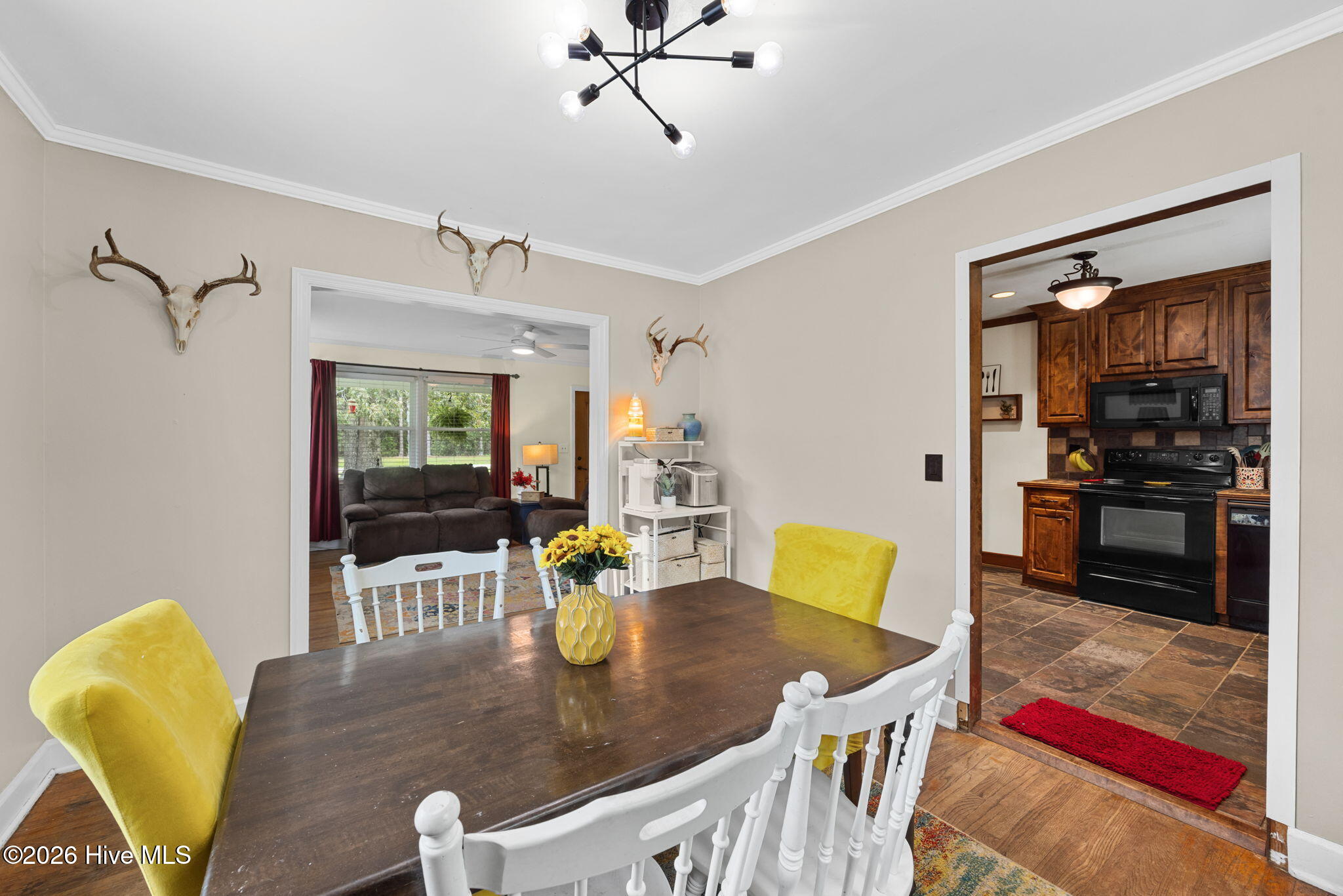420 E Wise Street Property Photo 18