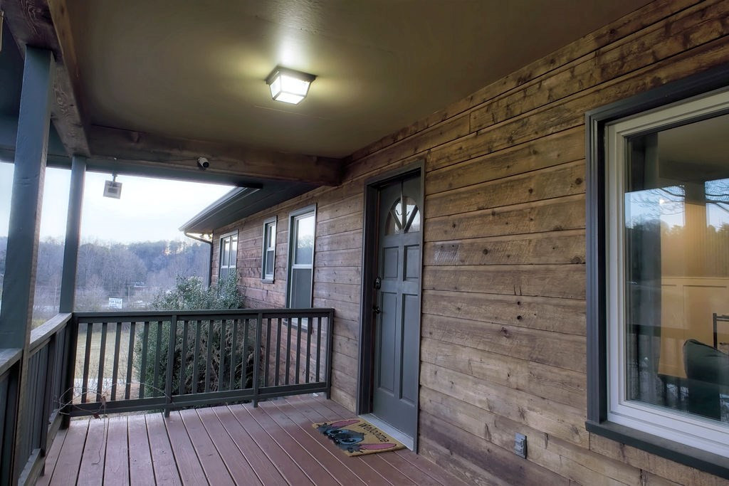 545 Maltby Road Property Photo 5