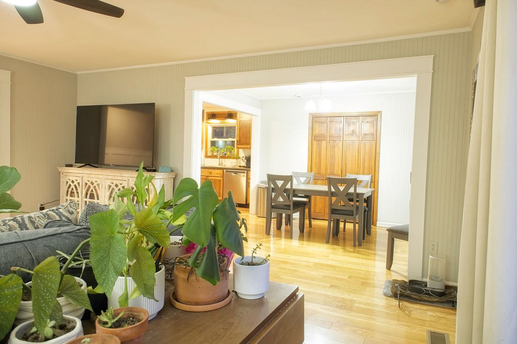 545 Maltby Road Property Photo 11