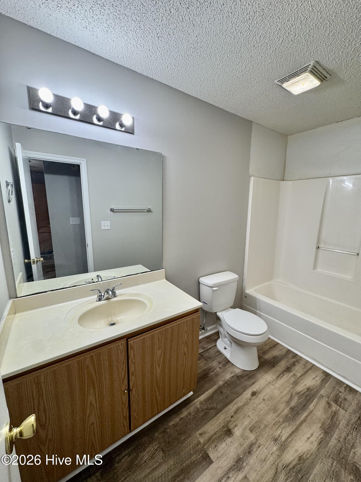 1399 Westpointe Drive 10 Property Photo 8