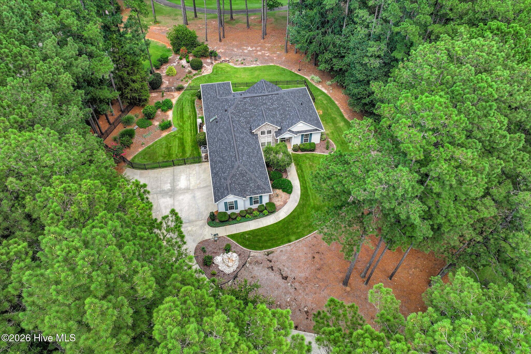 202 Bush Court Property Photo 6