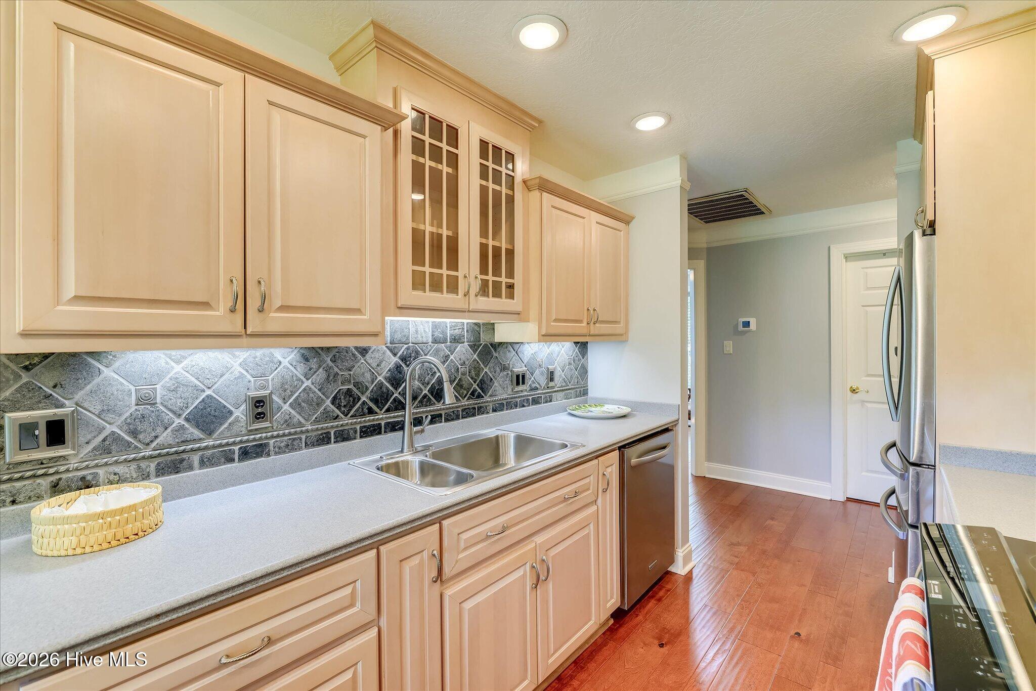 202 Bush Court Property Photo 23