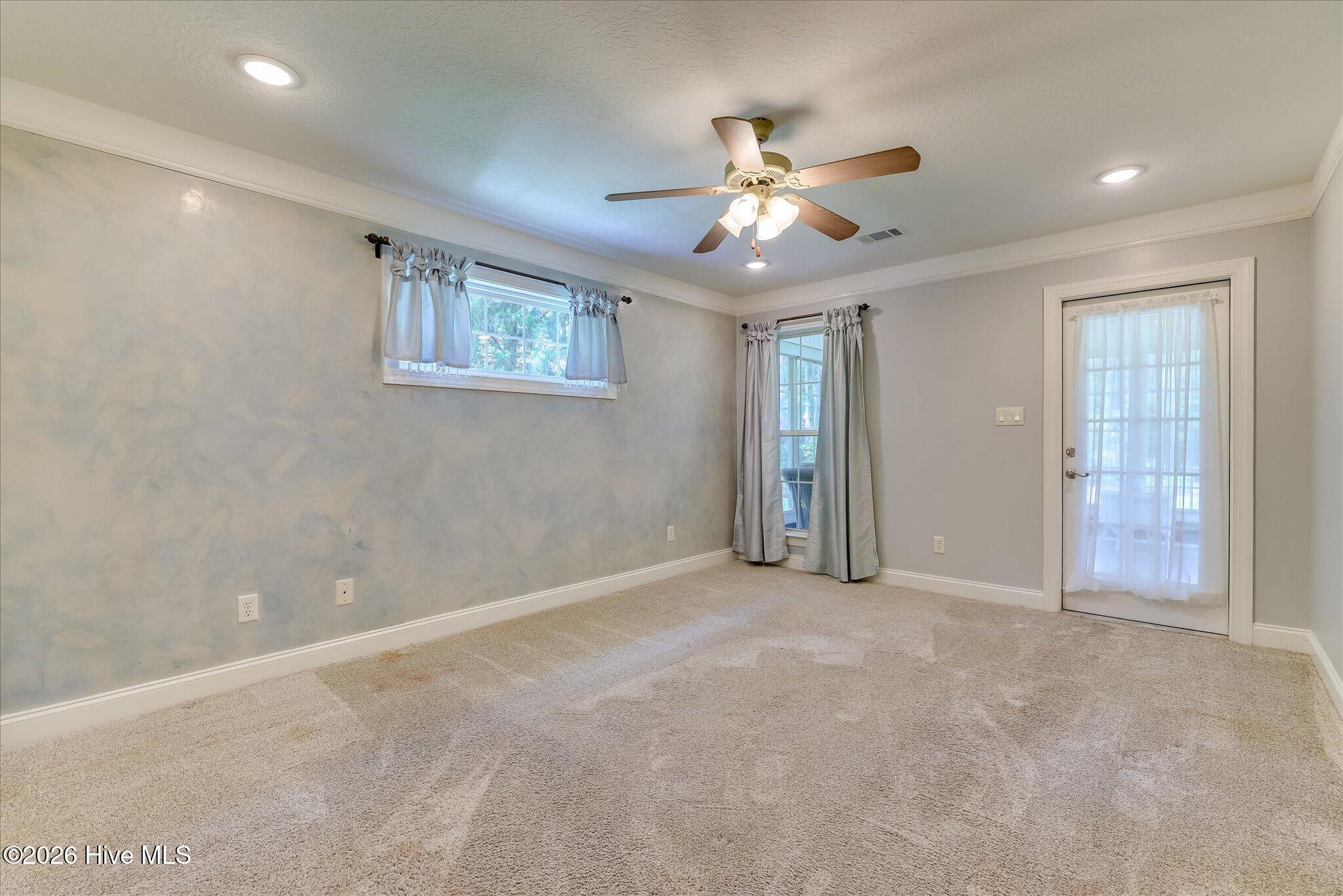 202 Bush Court Property Photo 32