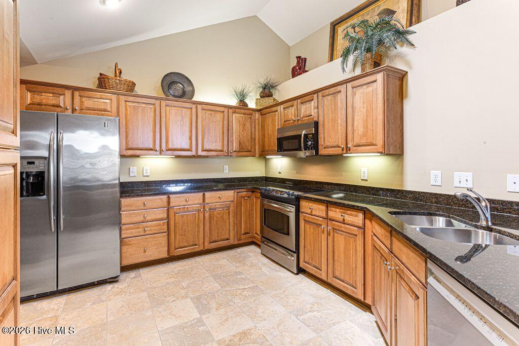 103 E Chelsea Court Property Photo 14