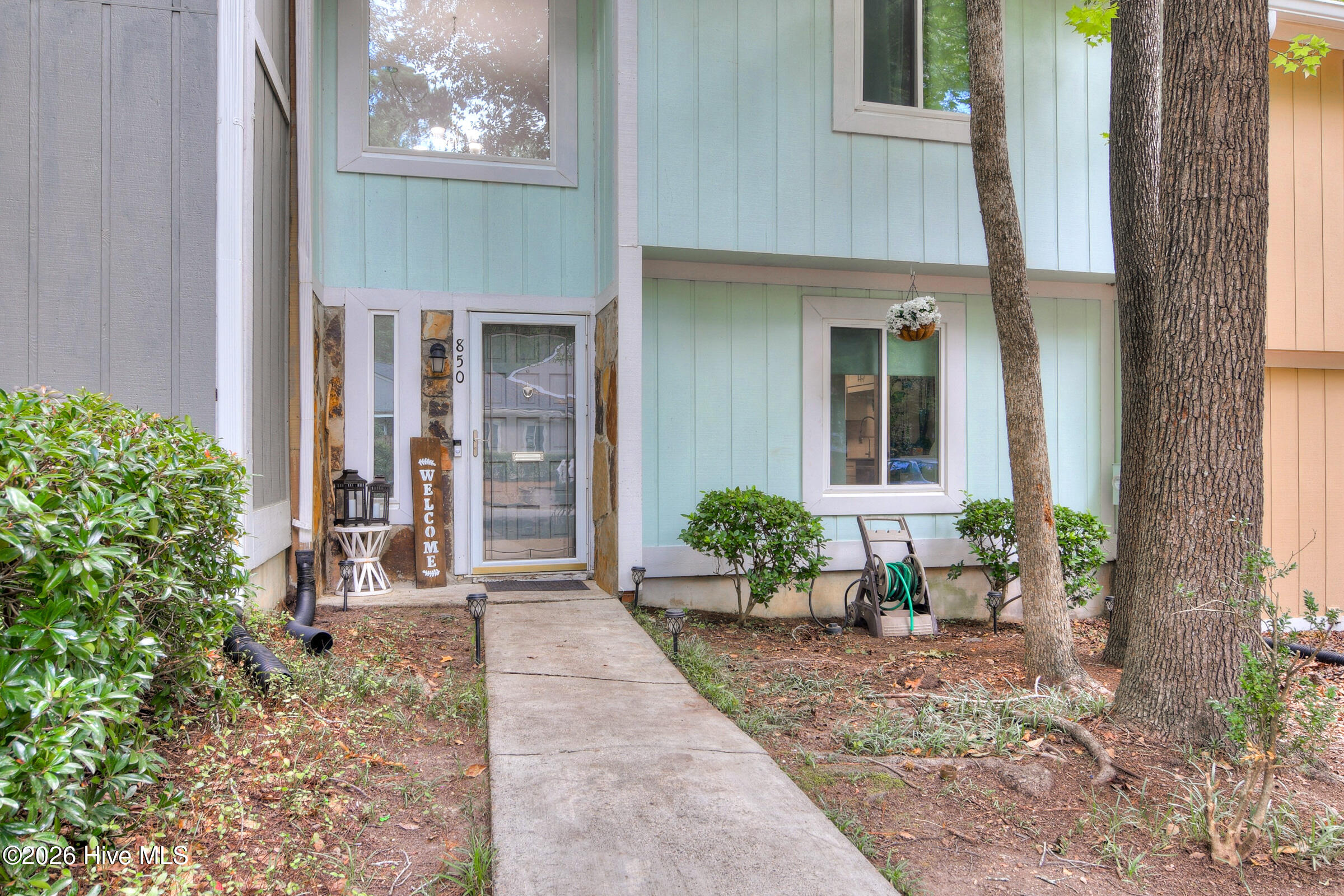 850 Wimbledon Drive Property Photo 1