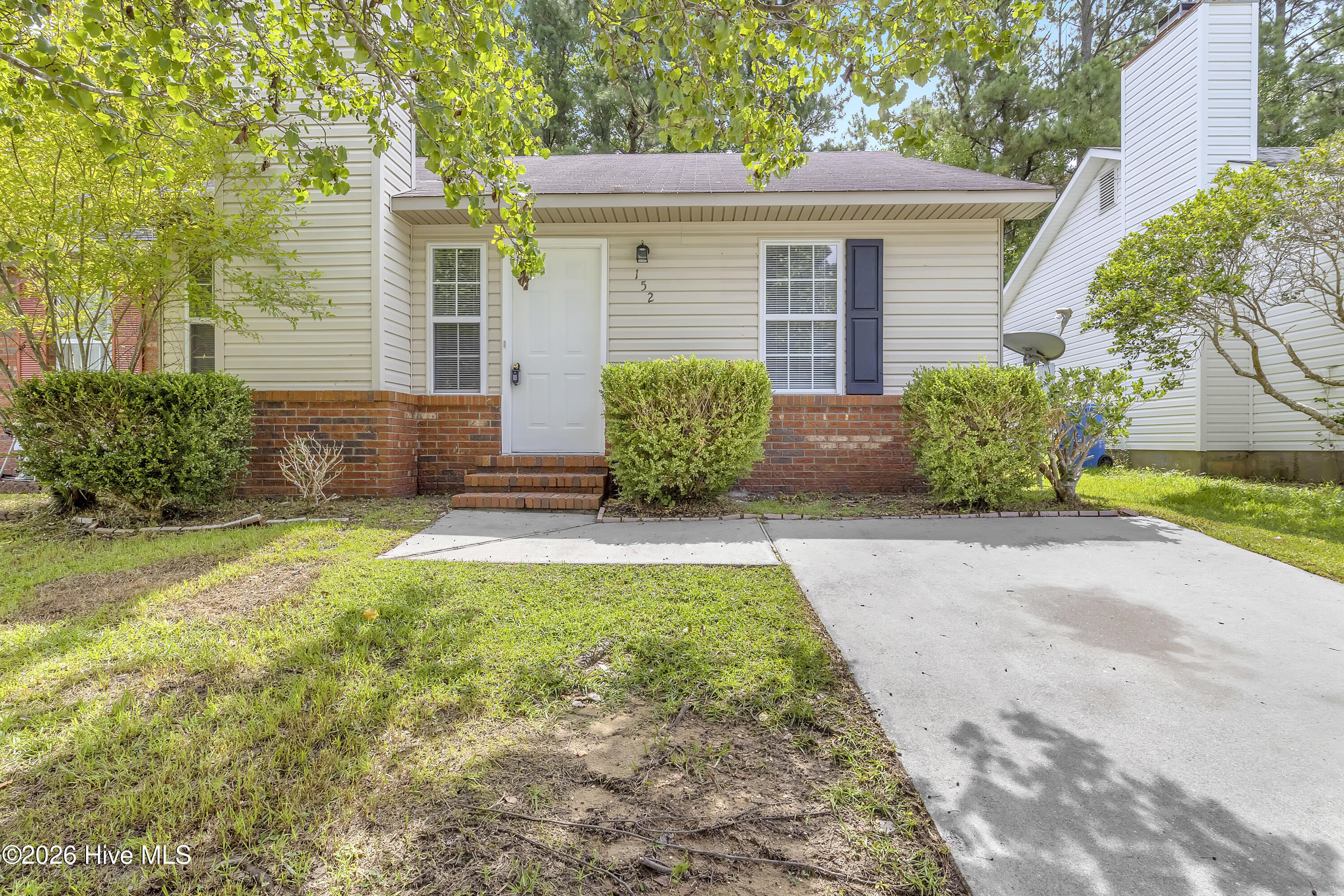 152 Brenda Drive Property Photo 1