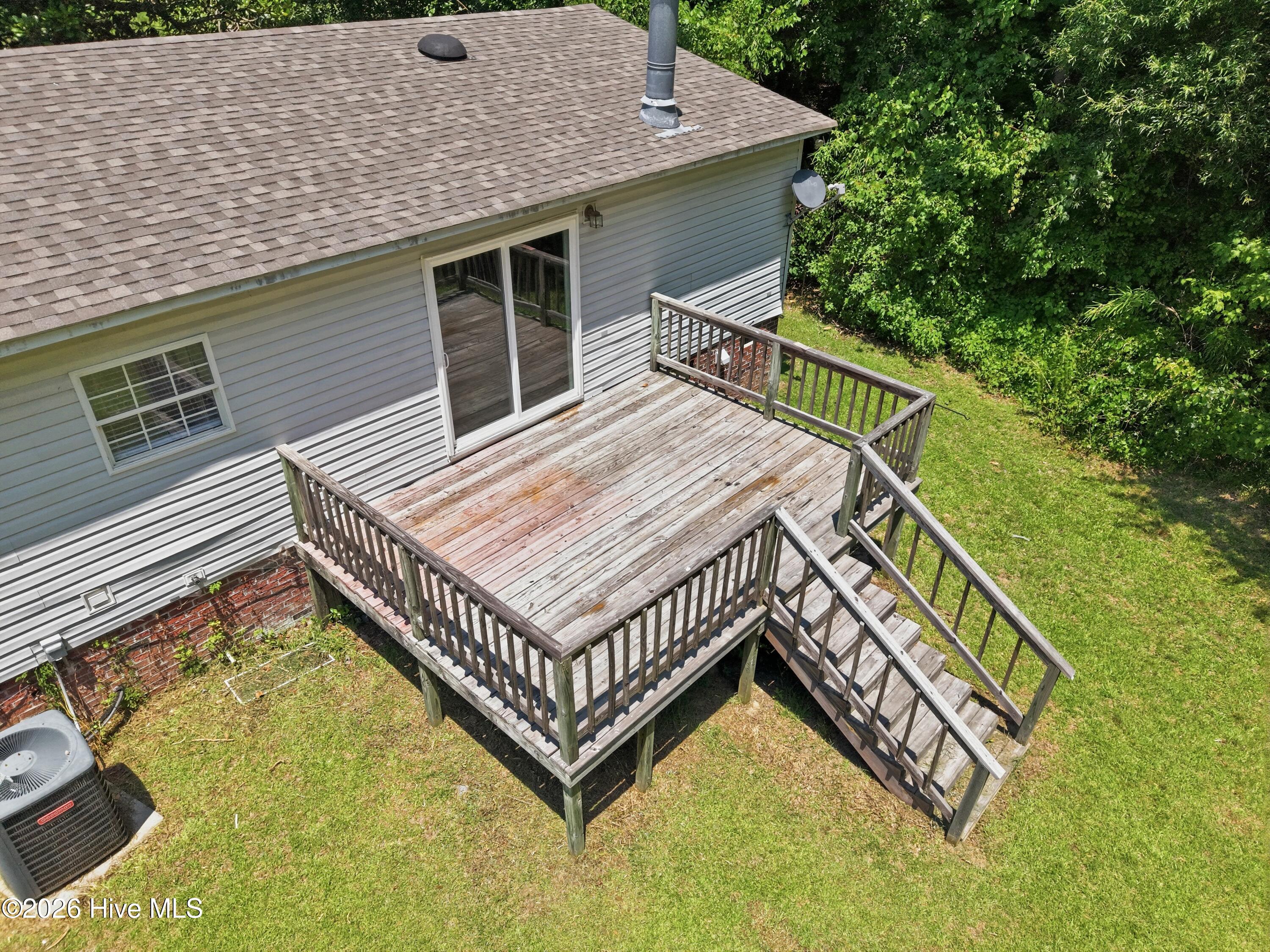 304 Mullins Street Property Photo 37
