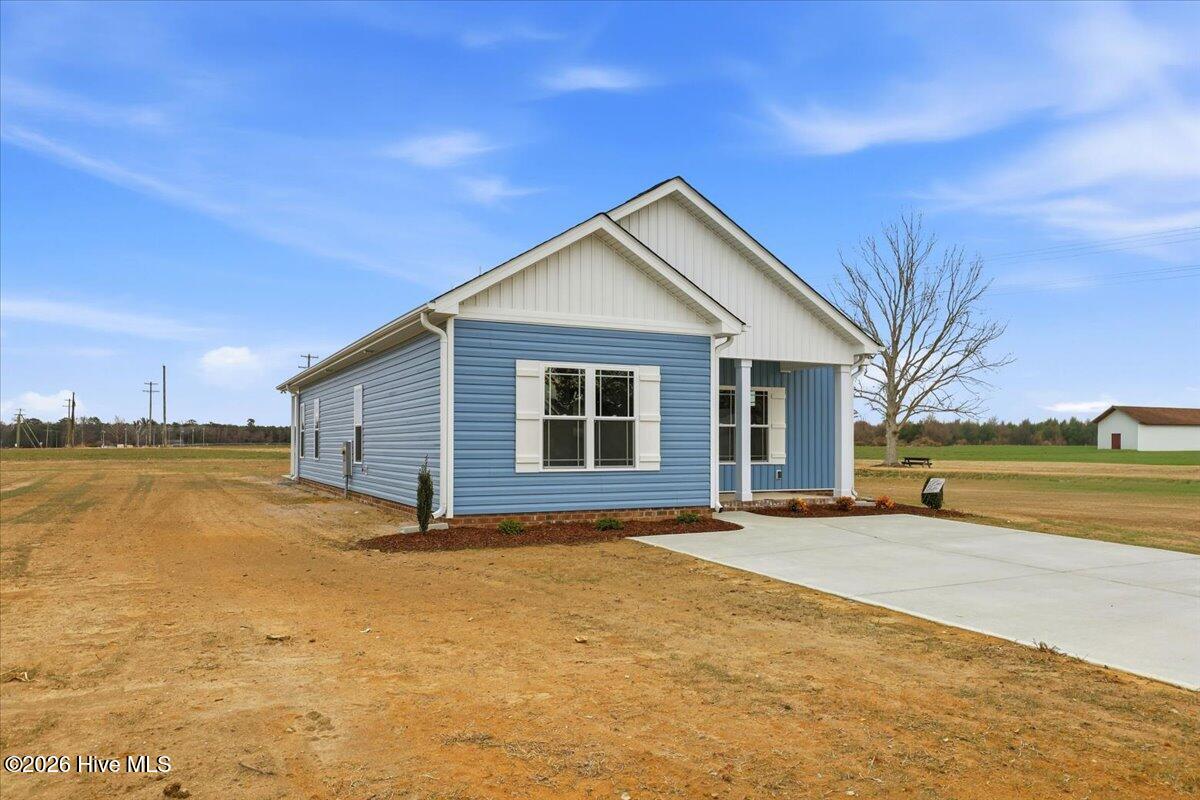 608 S Vance Street Property Photo 4