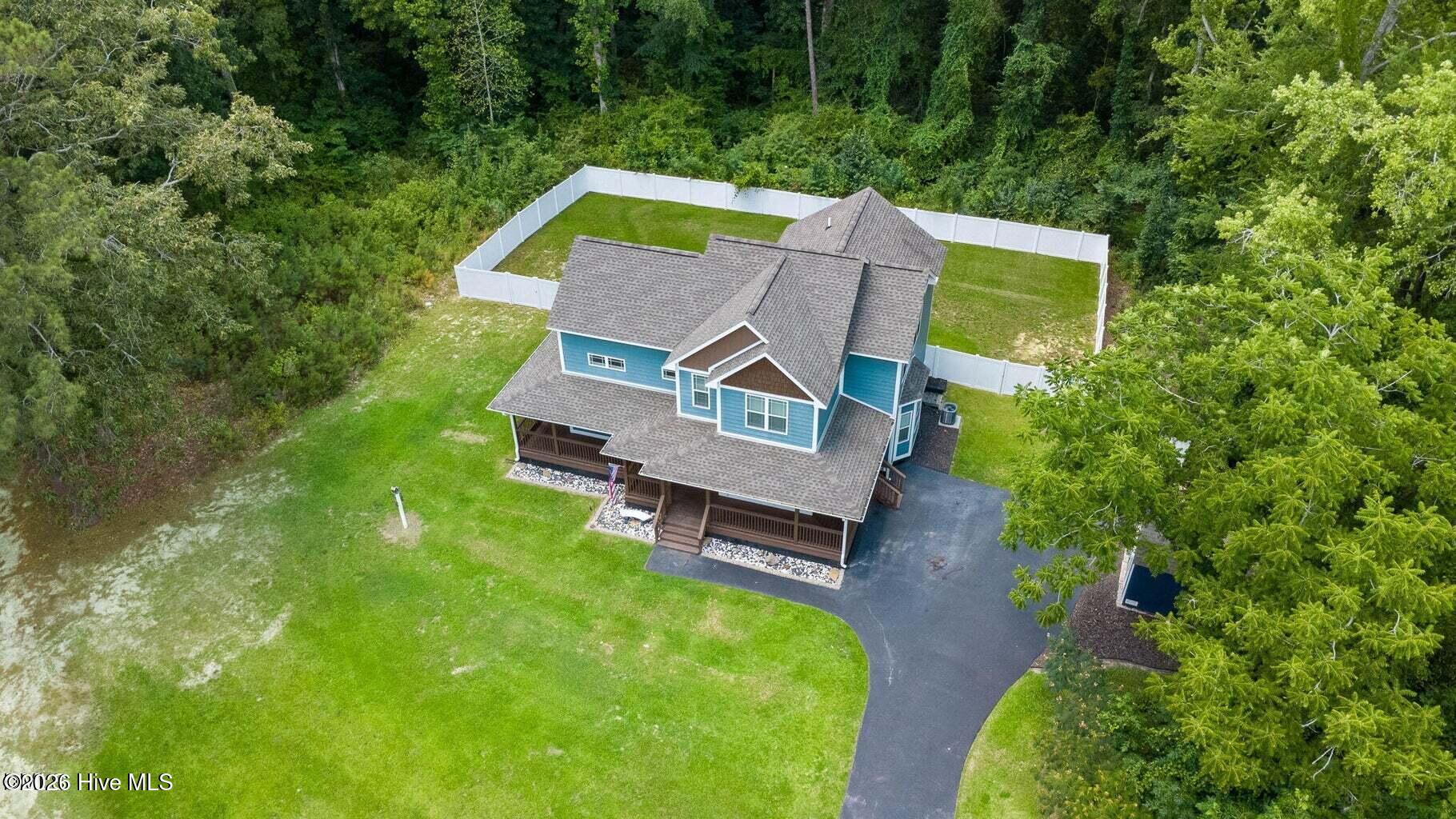 5232 Farmall Drive Property Photo 4