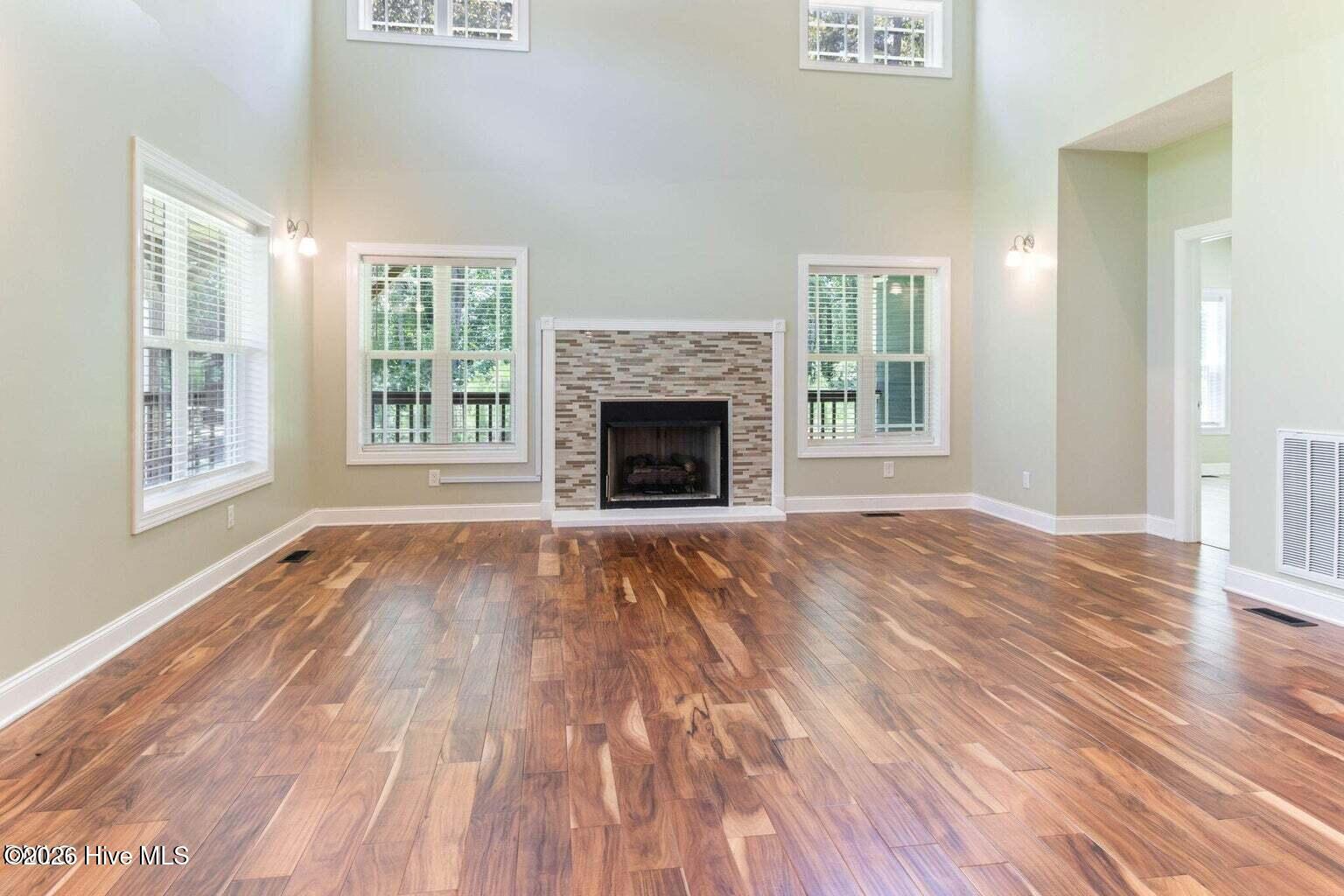 5232 Farmall Drive Property Photo 7