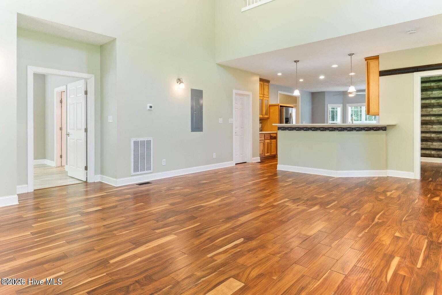 5232 Farmall Drive Property Photo 8
