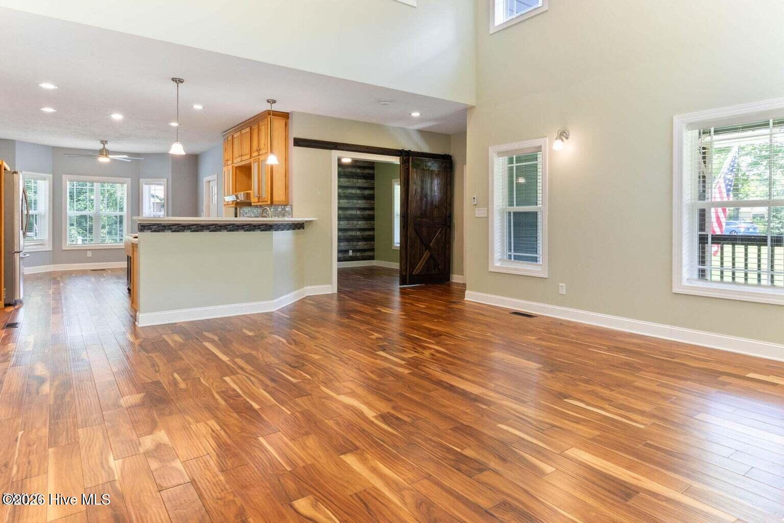 5232 Farmall Drive Property Photo 9