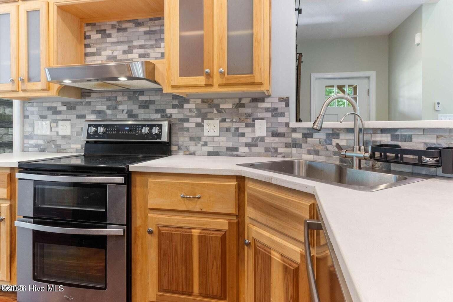 5232 Farmall Drive Property Photo 19