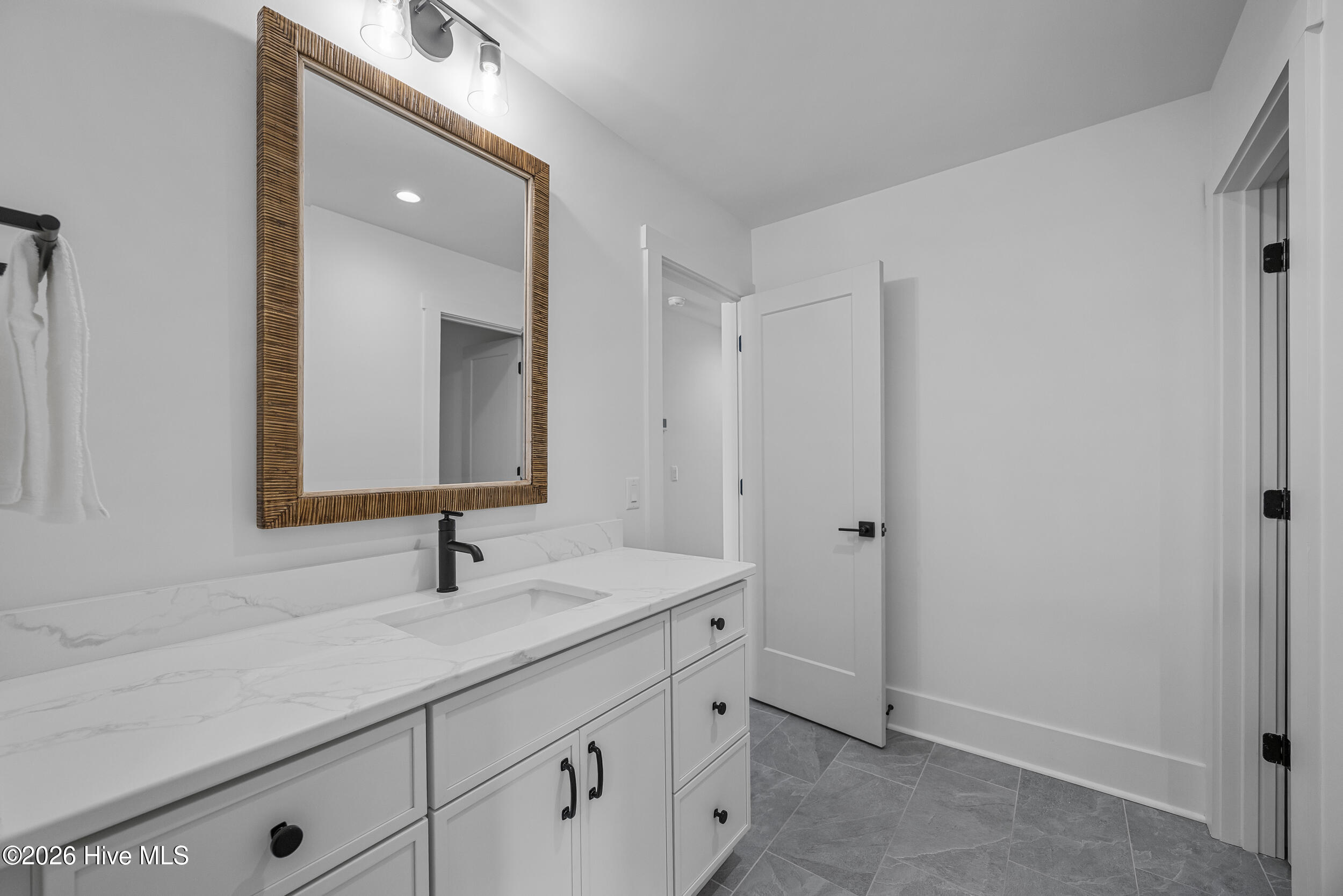 628 Waterstone Drive Property Photo 43
