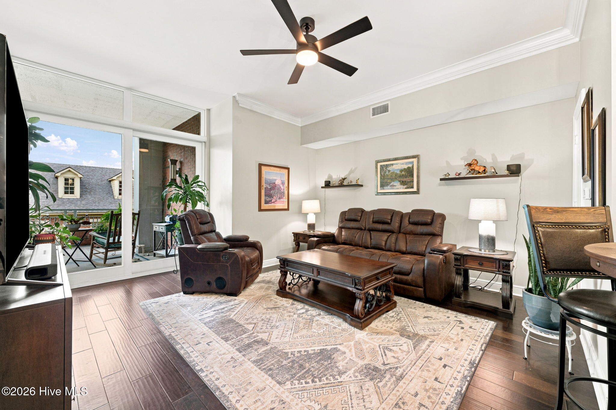 214 Sky Sail Boulevard Property Photo 5