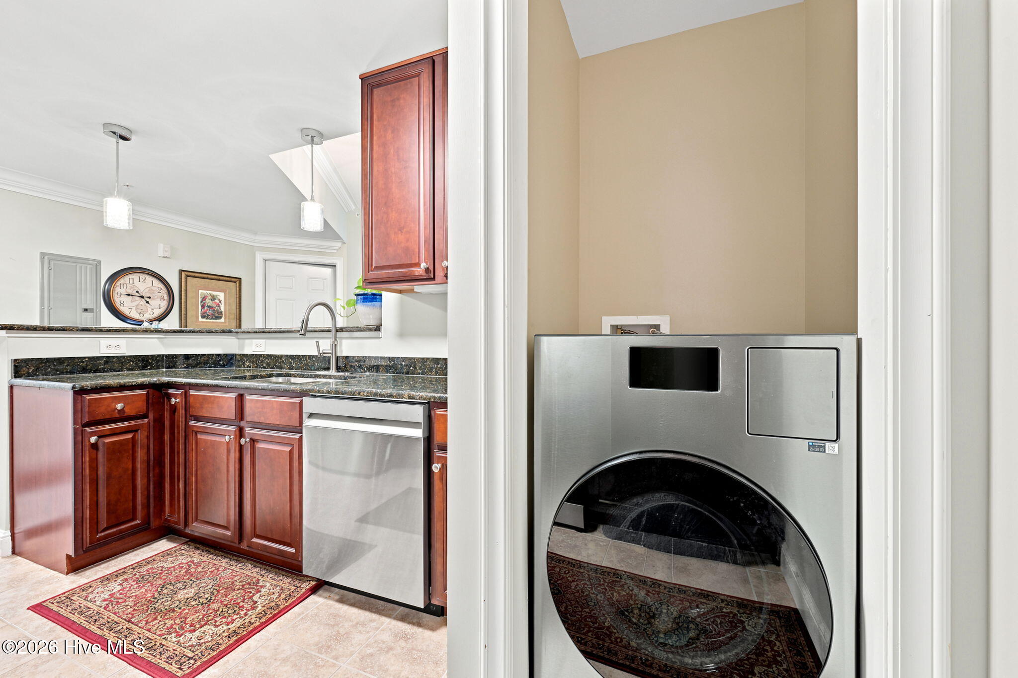 214 Sky Sail Boulevard Property Photo 15