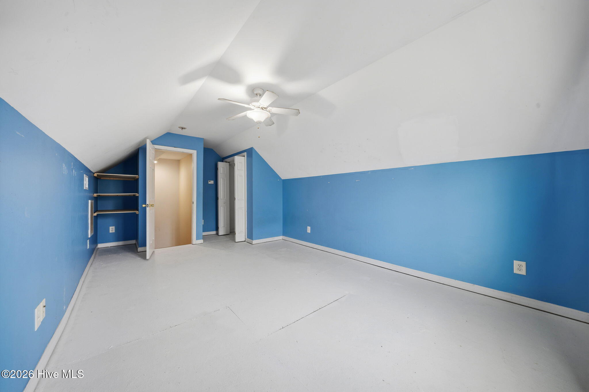 105 Penquin Place Property Photo 45